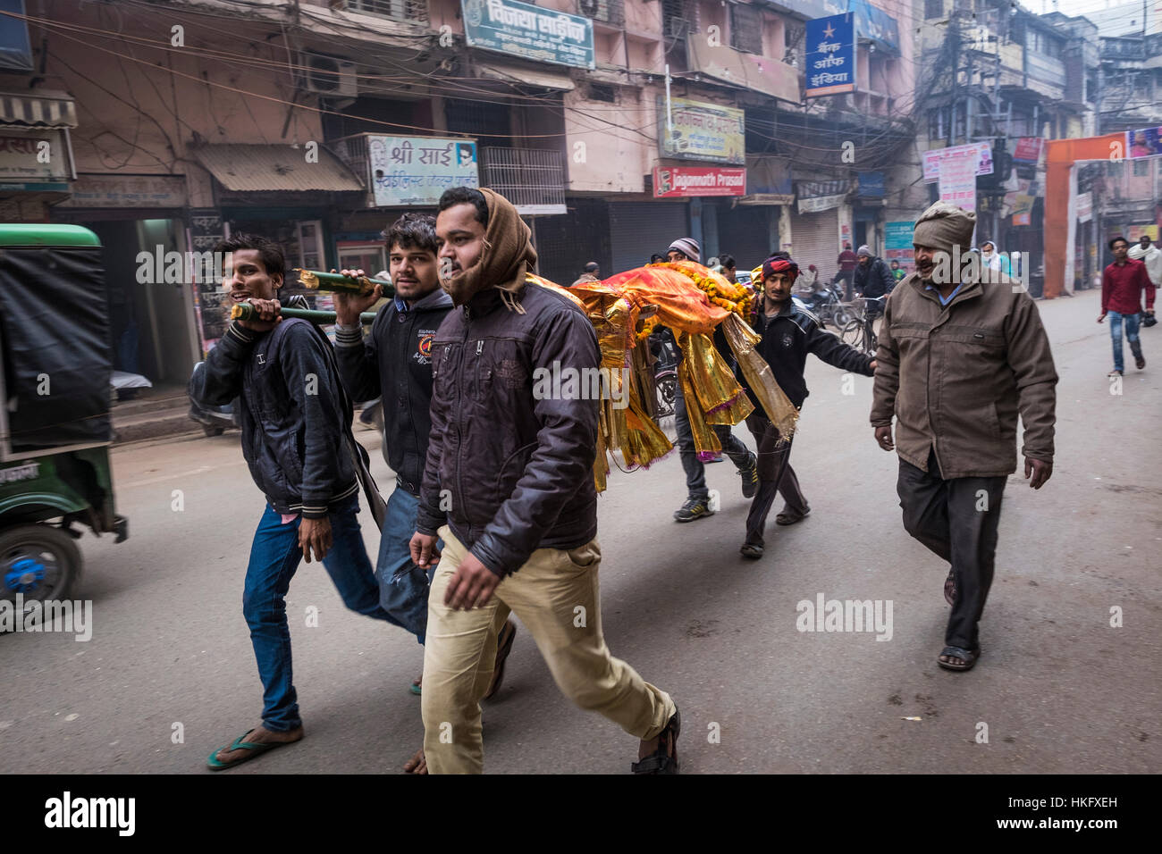 India, Varanasi,  coffin transport Stock Photo