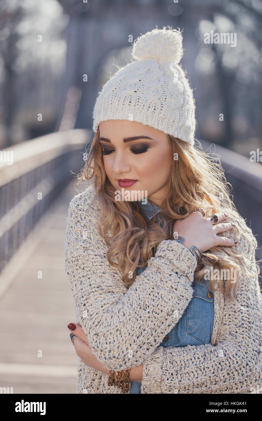 Winter portrait of a beautiful young woman Stock Photo - Alamy