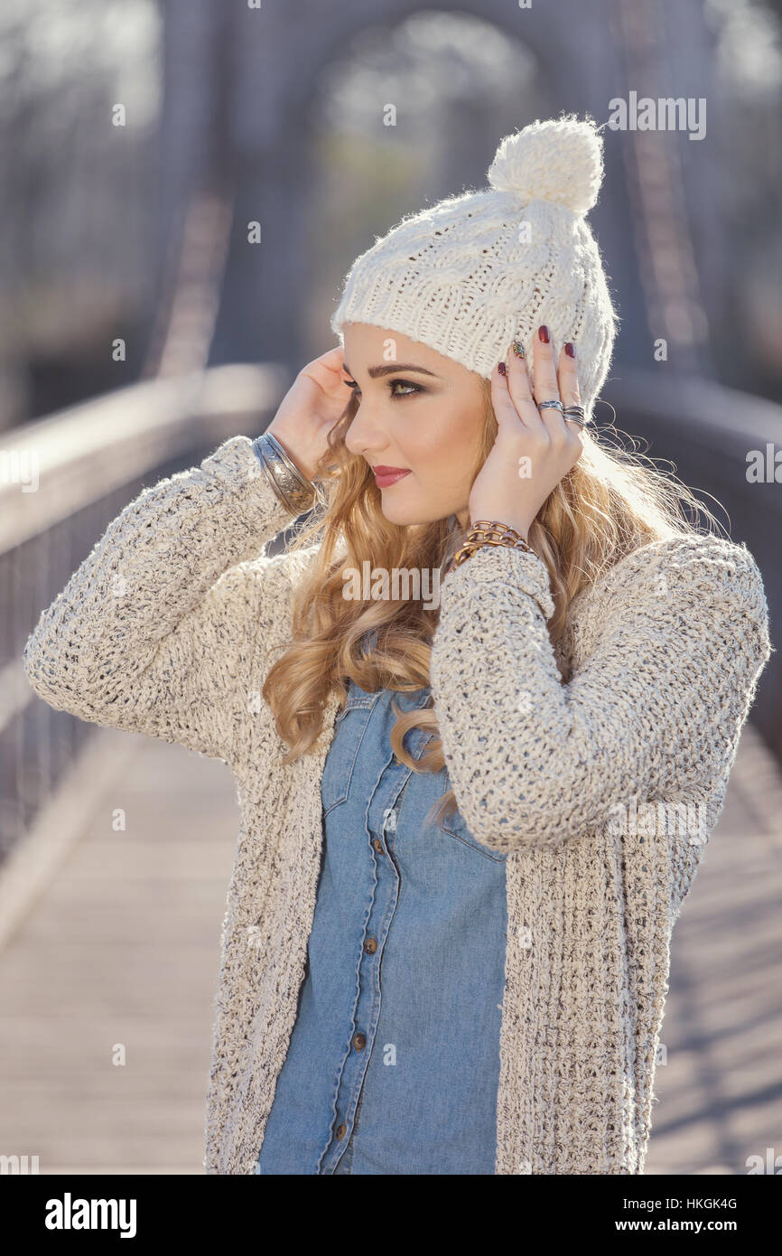 Winter portrait of a beautiful young woman Stock Photo - Alamy