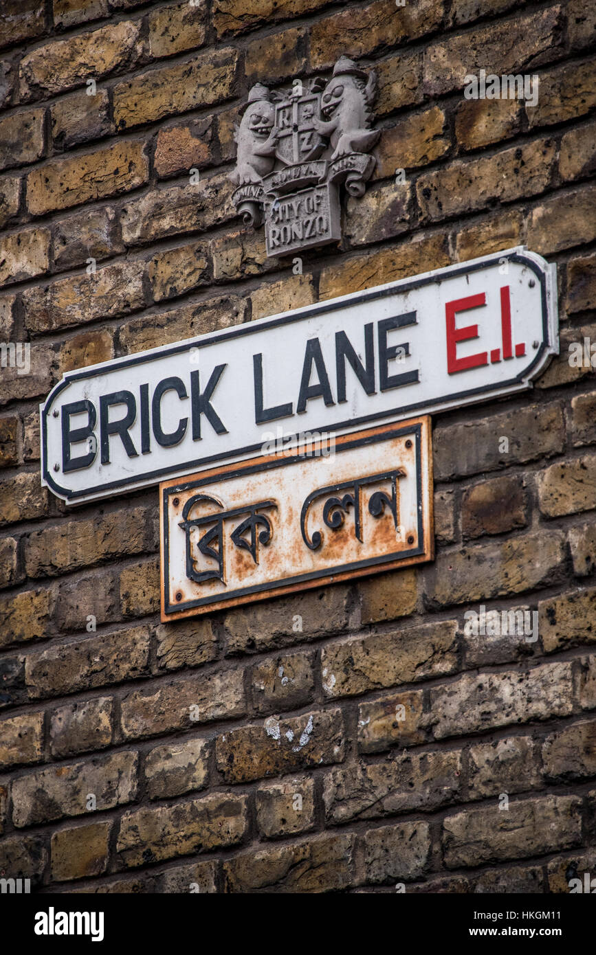 Multilingual Street signs in Brick Lane, London Stock Photo