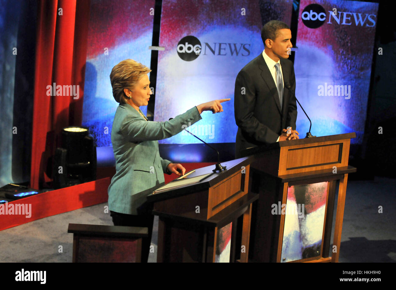 Presidential hopefuls Hillary Clinton and Barack Obama at the Democratic debate at National Constitution Center in Philadelphia, Pa  April 16 2008. Stock Photo