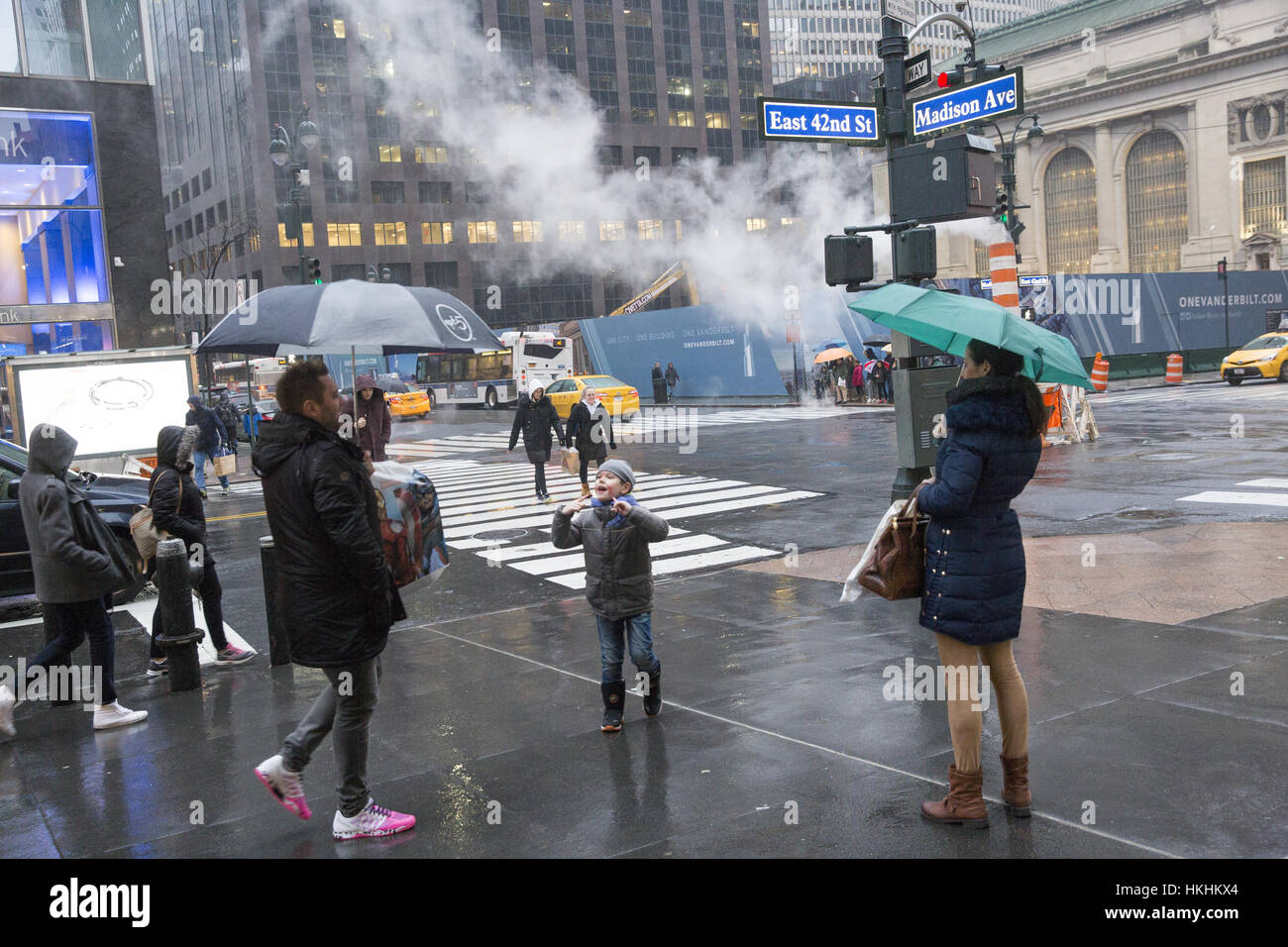 City street corner usa hi-res stock photography and images - Alamy