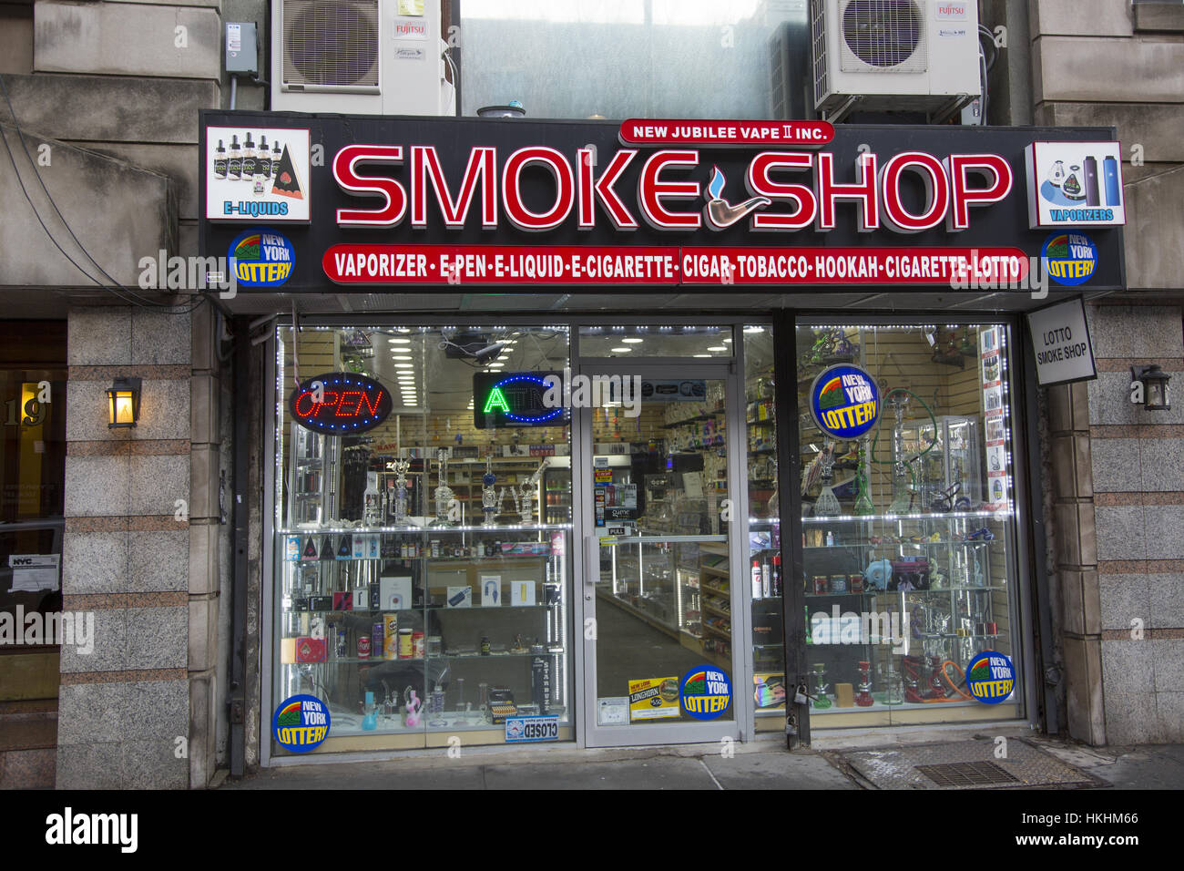 Smoke shop nyc hires stock photography and images Alamy
