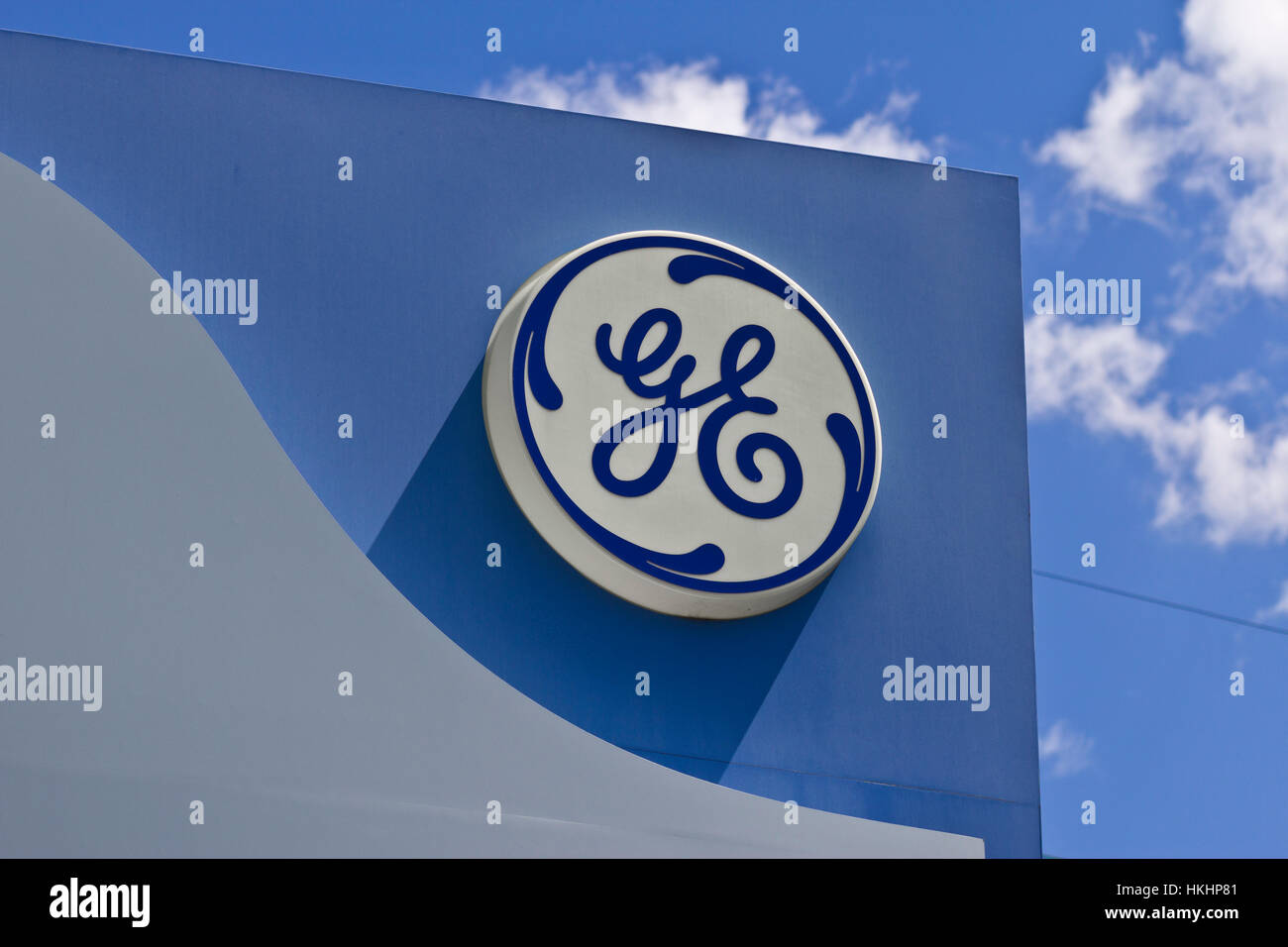 Cincinnati - Circa June 2016: General Electric Aviation Facility. GE Aviation is a Provider of GE90 and LEAP Jet Engines III Stock Photo