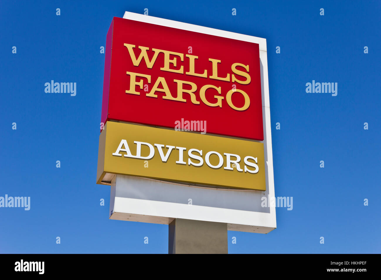 Indianapolis - Circa June 2016: A Wells Fargo Advisors  Branch. Wells Fargo is a Provider of Financial Services V Stock Photo