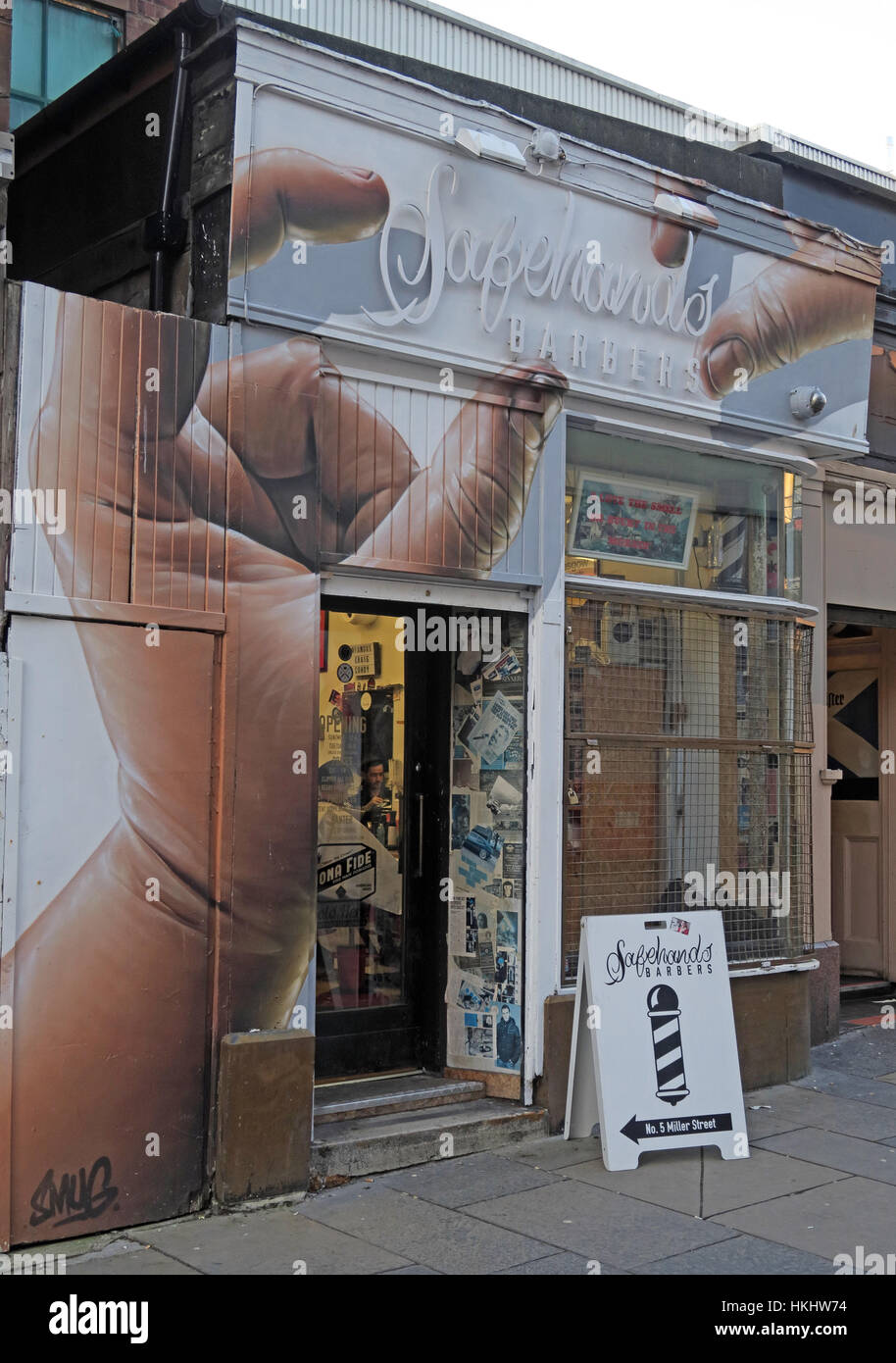 Superhands Barber Shop, Queen St,Glasgow, Scotland Stock Photo Alamy