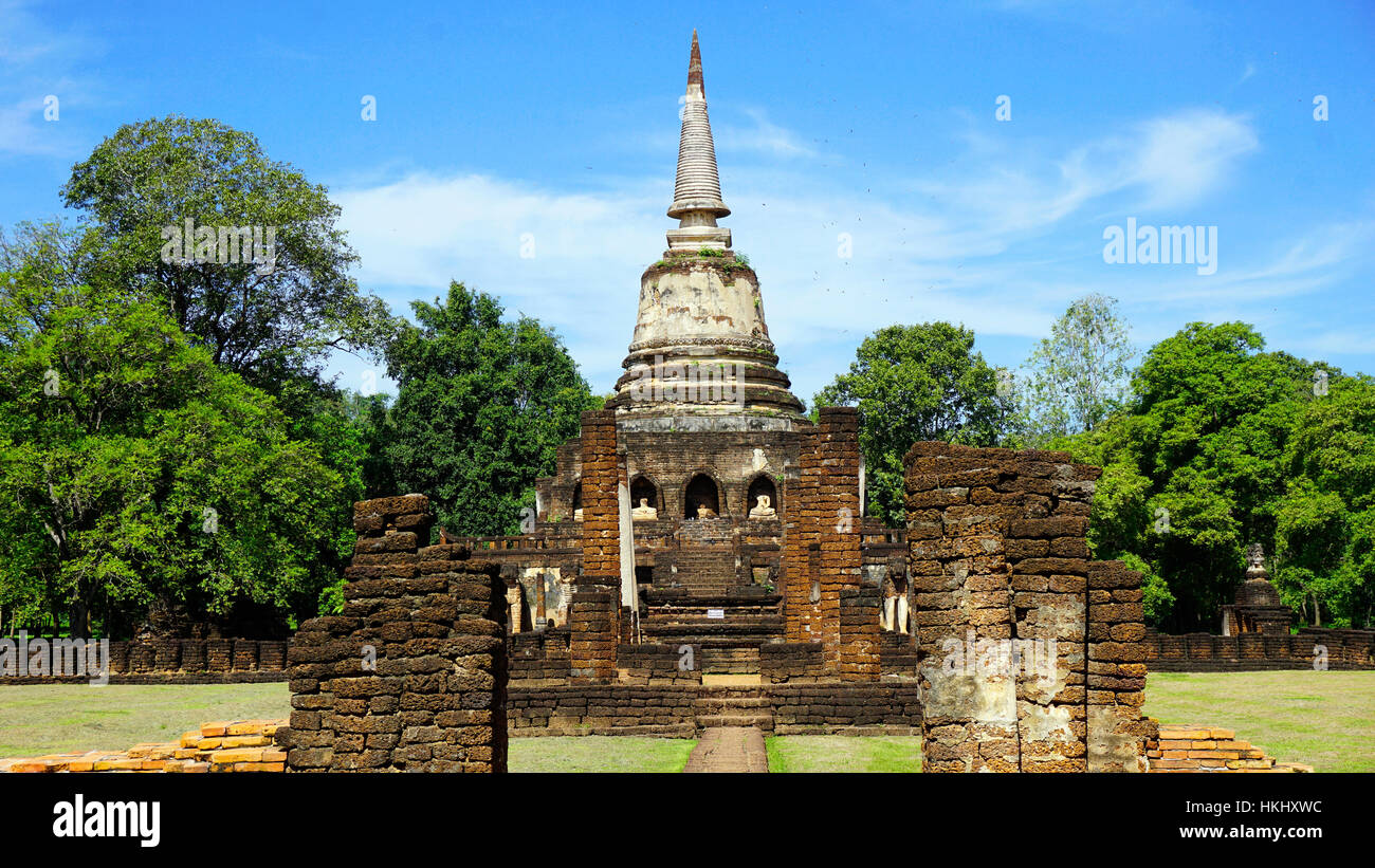 Historical Park Wat chang lom temple center main approach in Sukhothai world heritage Stock Photo