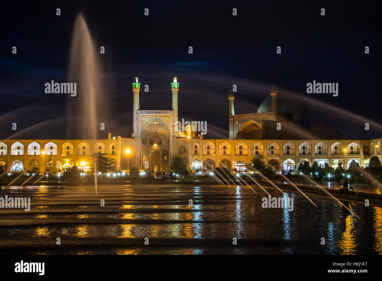 Colour lights water feature hi-res stock photography and images - Alamy