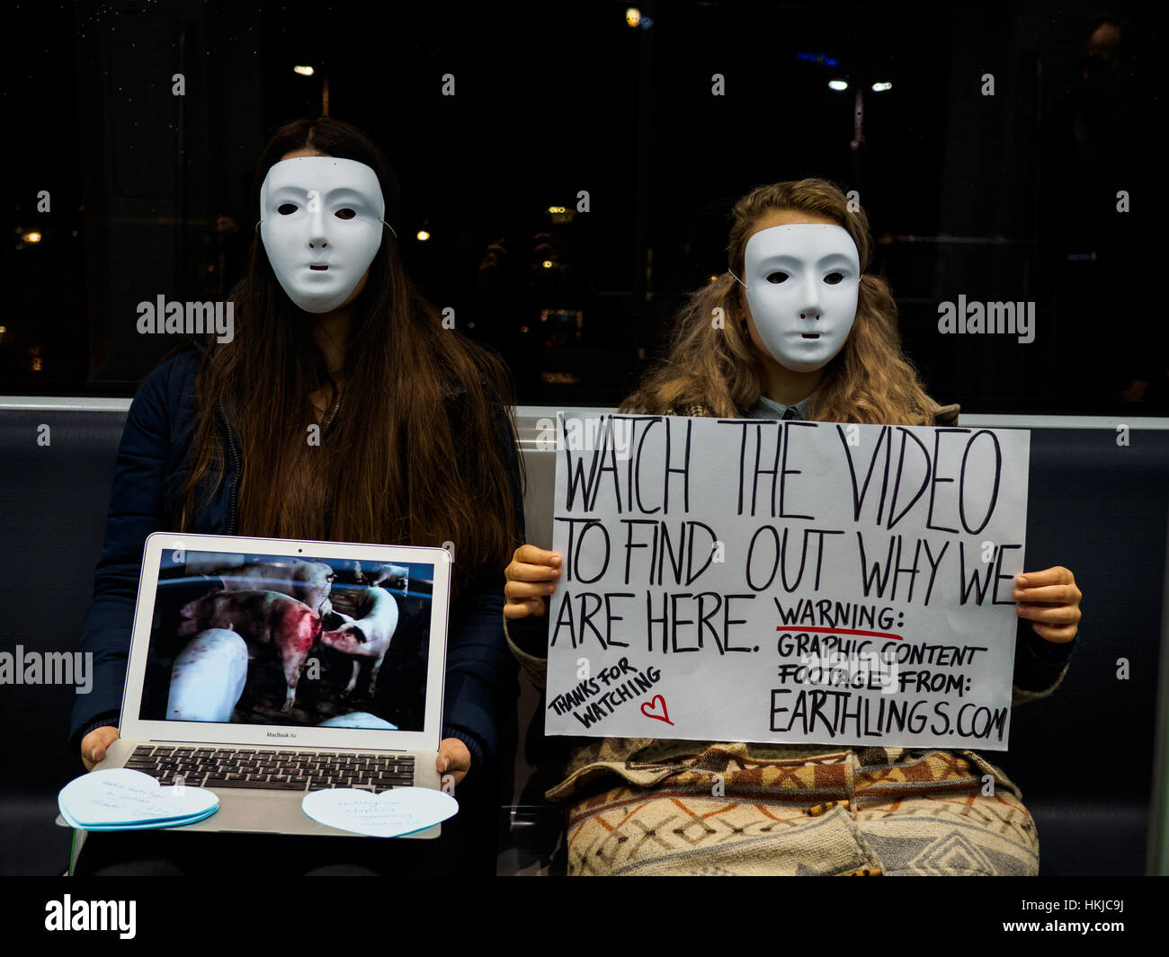 Animal rights hi-res stock photography and images - Alamy