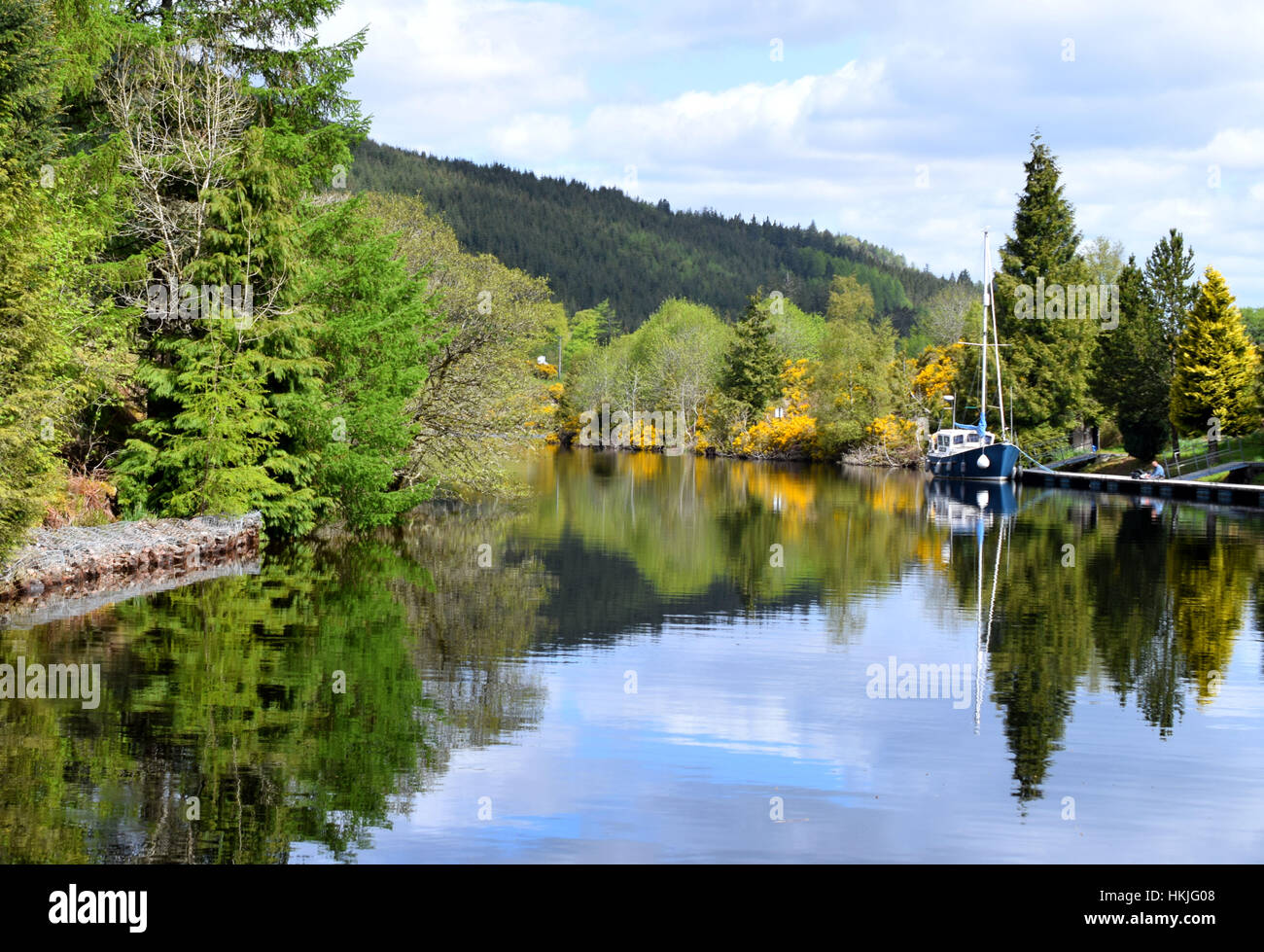 Laggan avenue at Caledonian canal Stock Photo Alamy