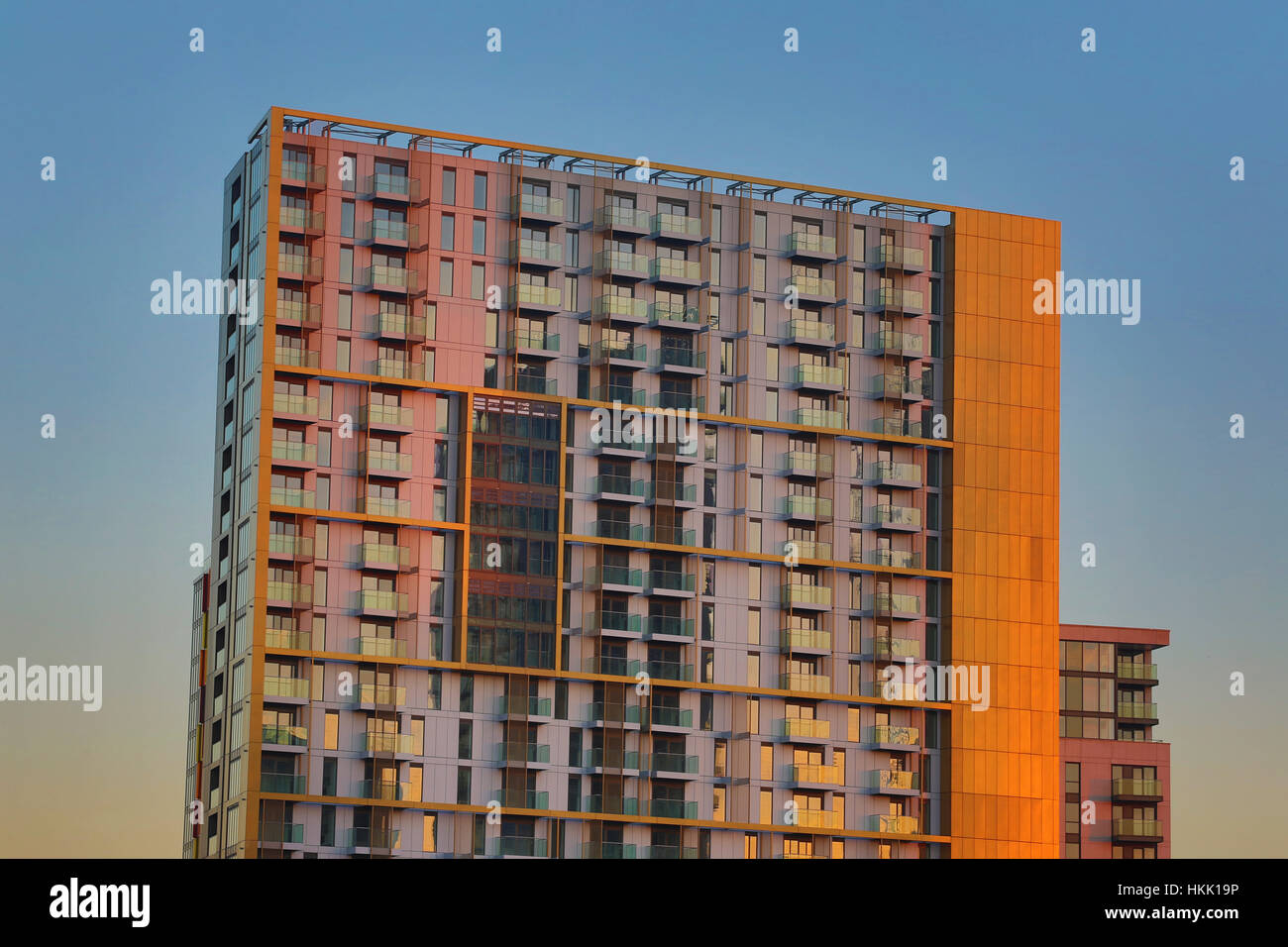 High rise flats newly built hi-res stock photography and images - Alamy