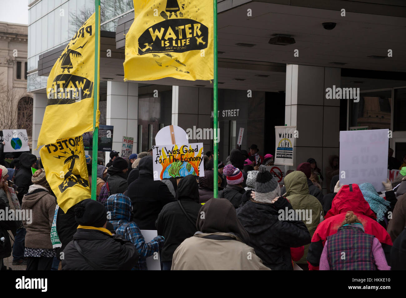 Des Moines, USA.  28th Jan 2017. Citizens gather to protest the Dakota Access Pipeline in Des Moines, Iowa, USA.  Cynthia Hanevy/Alamy Live News Stock Photo