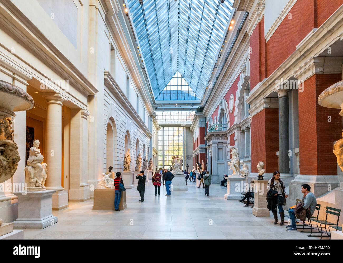 Metropolitan Museum of Art, New York. The Charles Engelhard Court at The Metropolitan Museum of Art, 5th Avenue, Manhattan, New York City, NY, USA Stock Photo