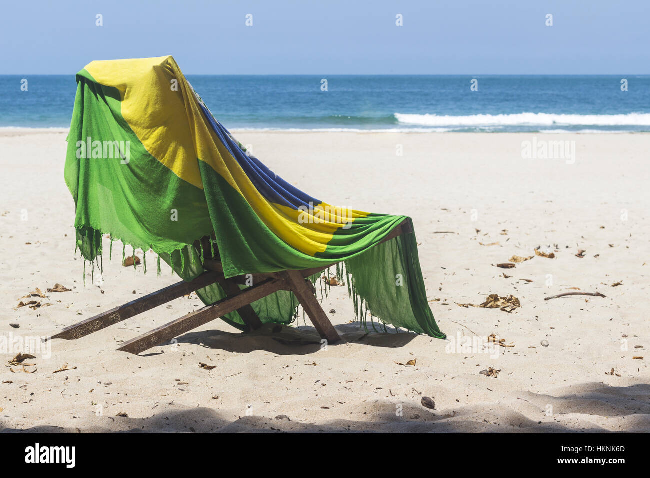 Covered beach chair hi res stock photography and images Alamy
