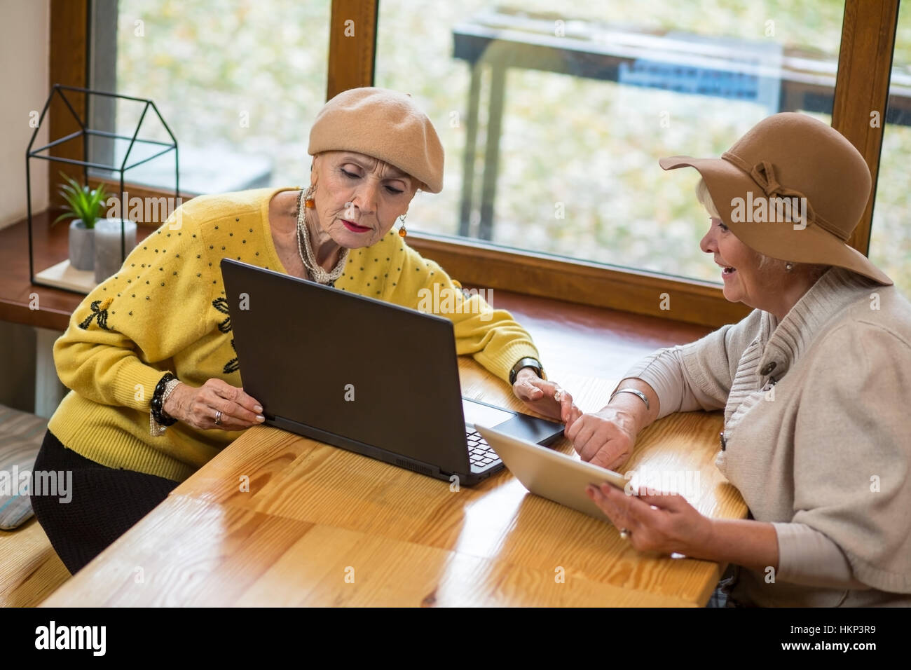 Two old women hi-res stock photography and images - Alamy