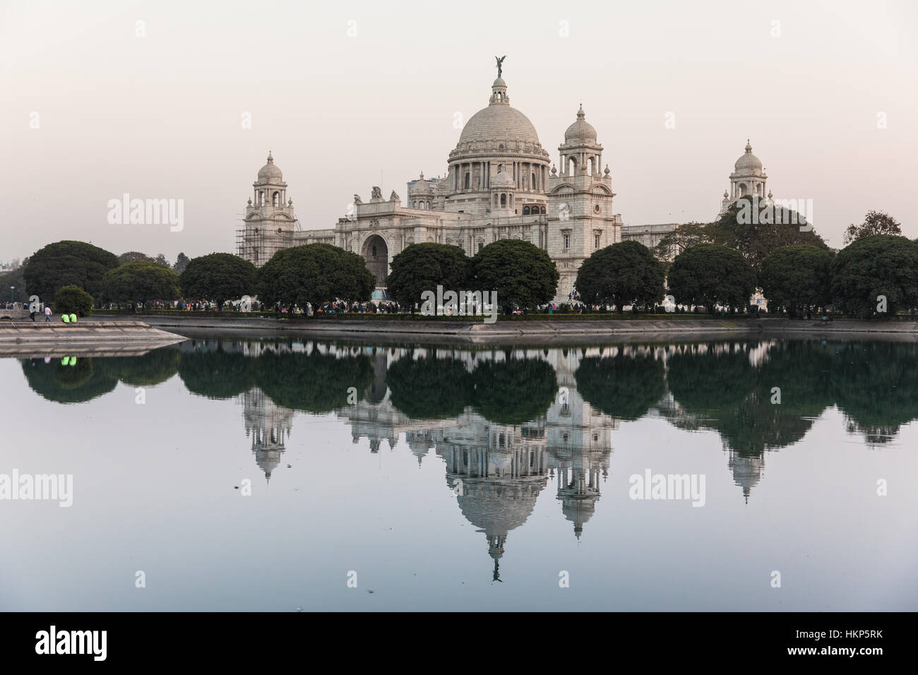 The Victoria Memorial and reflection in Kolkata (Calcutta), West Bengal, India Stock Photo