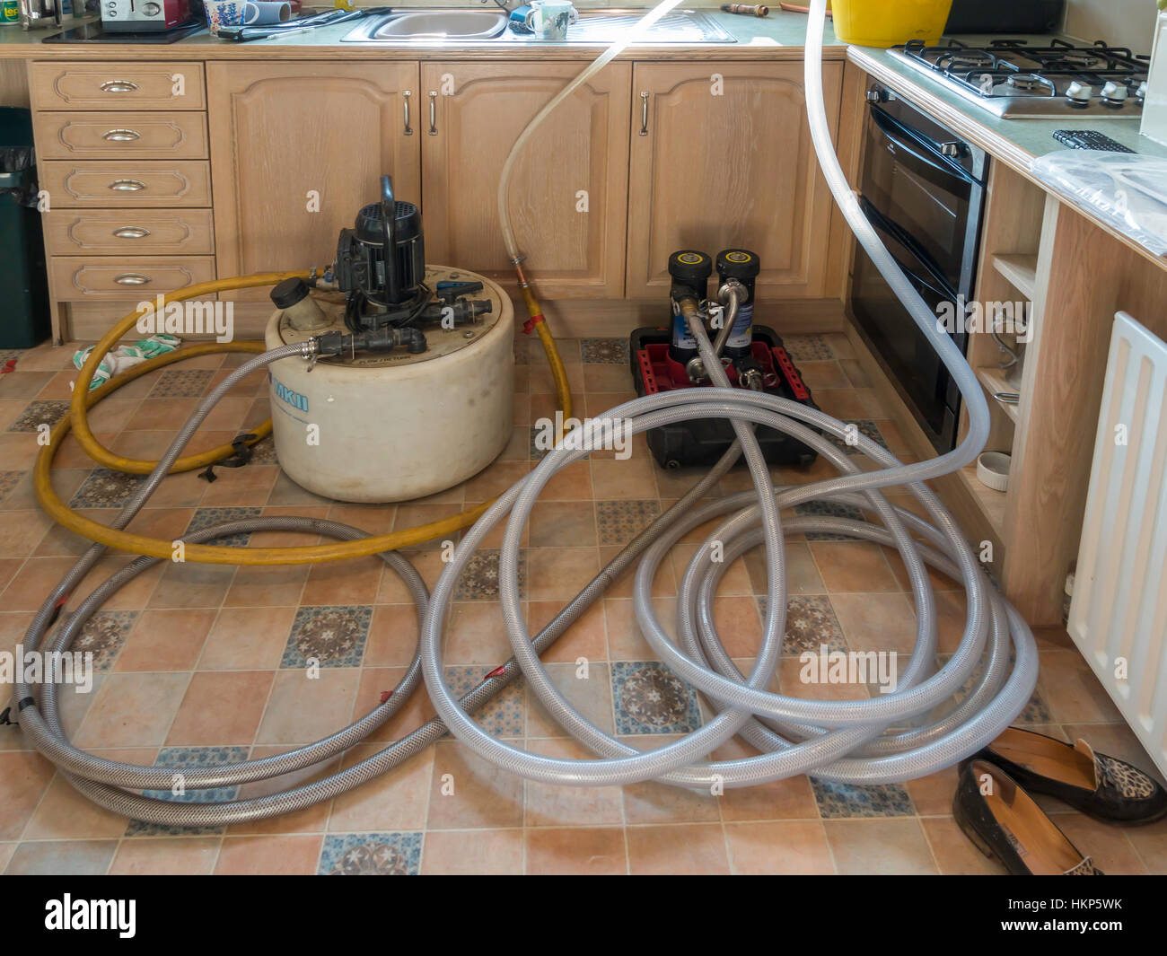 Instalation of a replacement gas fired heating boiler flushing