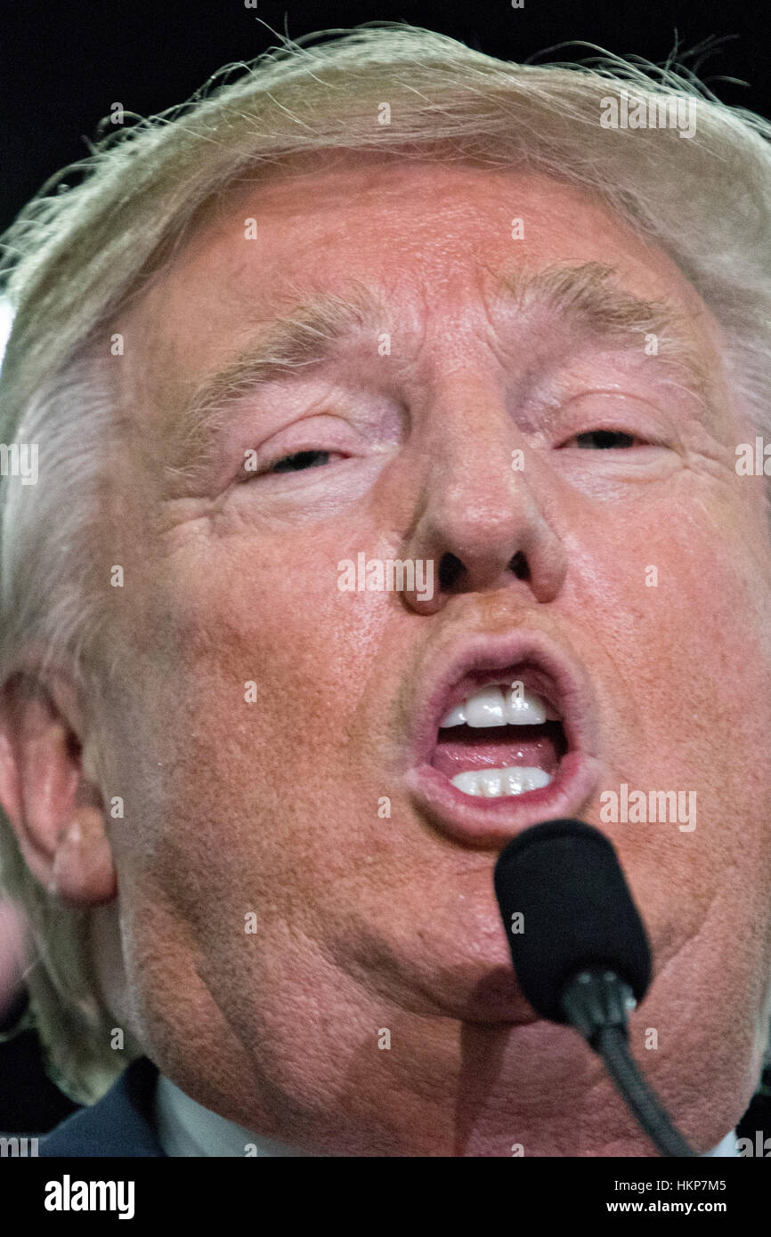 Donald trump funny hi-res stock photography and images - Alamy
