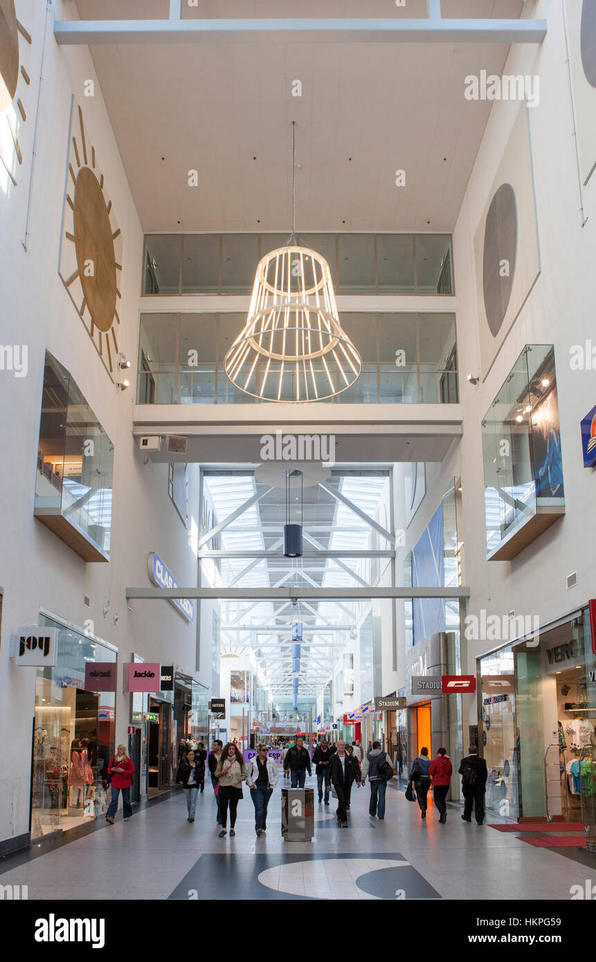 Kista galleria hi-res stock photography and images - Alamy
