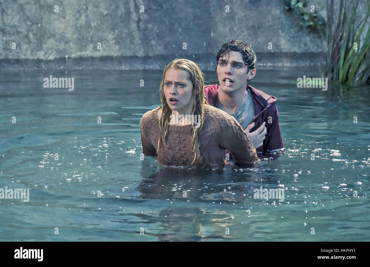 WARM BODIES 2013 Summit Entertainment film with Teresa Palmer and Nicholas  Hoult Stock Photo - Alamy