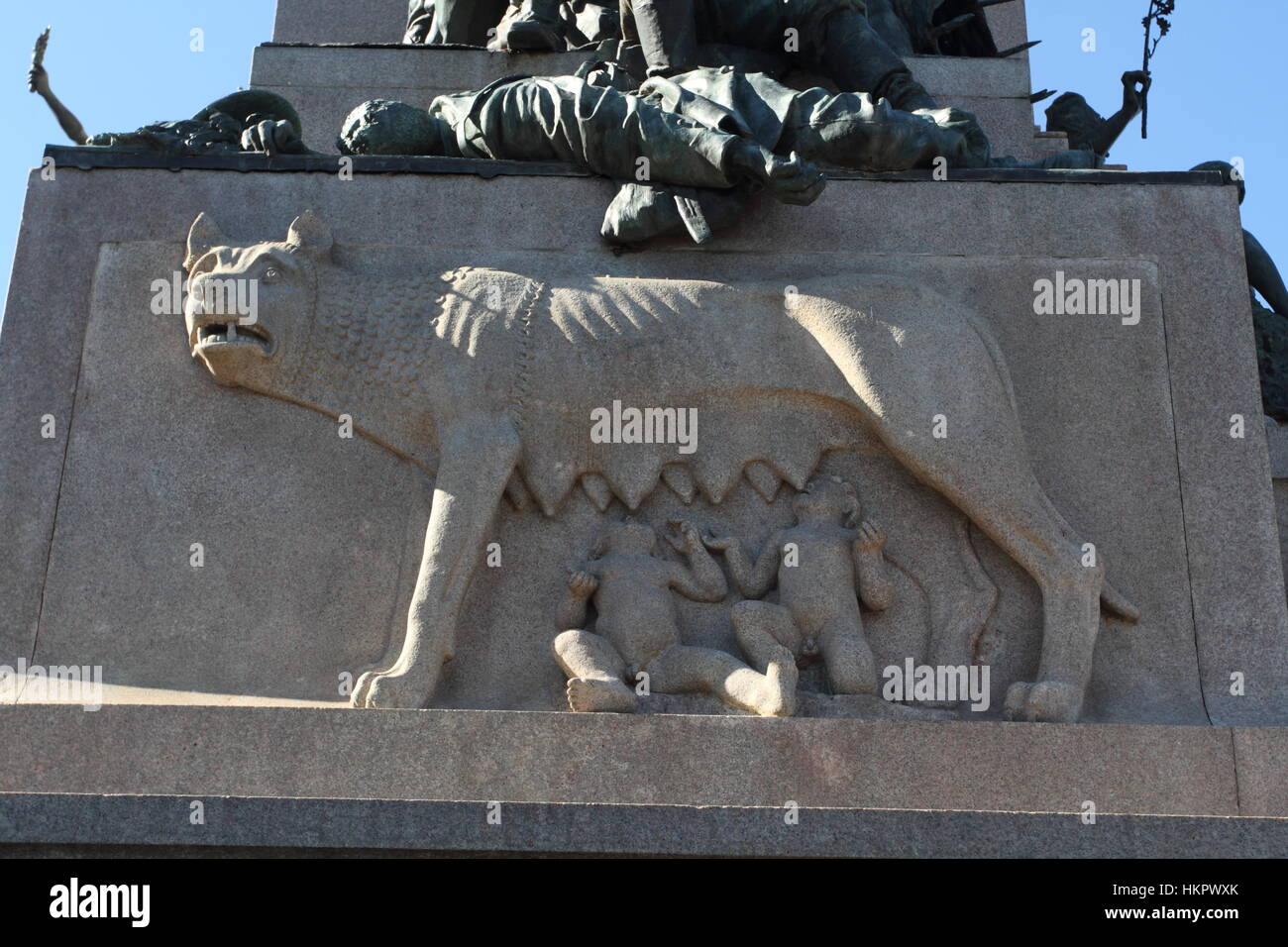 Myth sculpture romulus and remus rome hi-res stock photography and ...