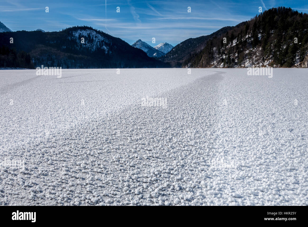 Frozen lake alpine forest hi-res stock photography and images - Alamy