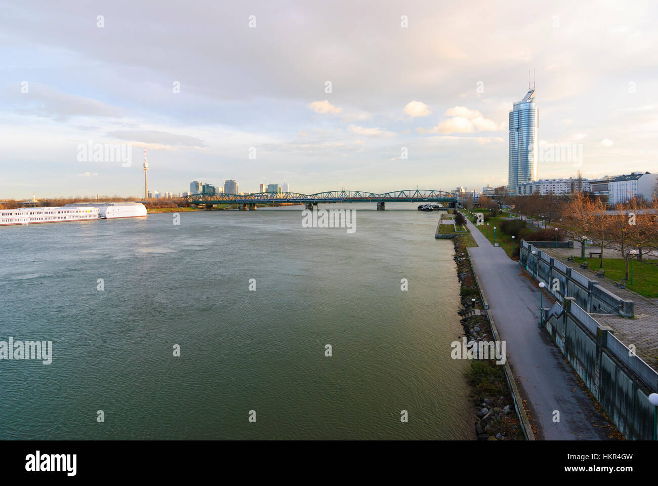 Wien, Vienna: Danube with Millenium Tower on the right and Donaucity on the left, 20., Wien, Austria Stock Photo