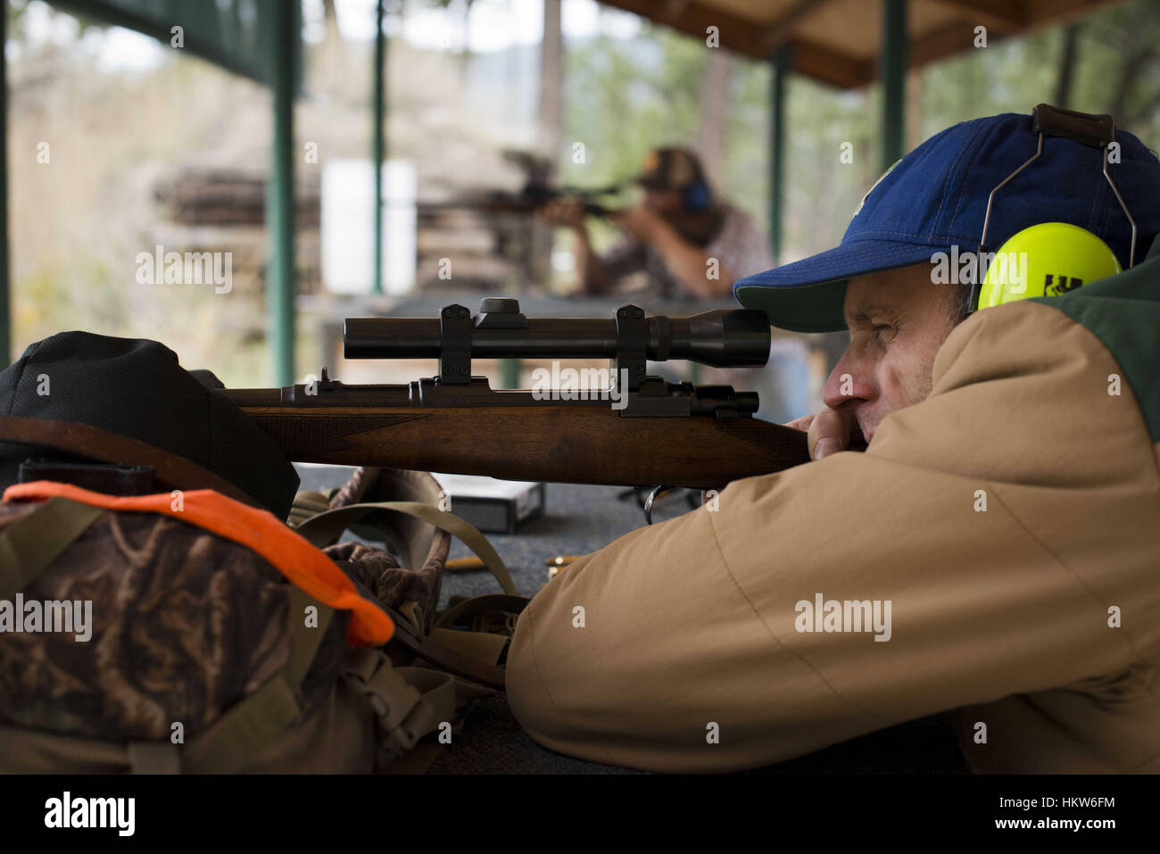 Missoula, Montana, USA. 13th Nov, 2016. Pete Barrett sights in his
