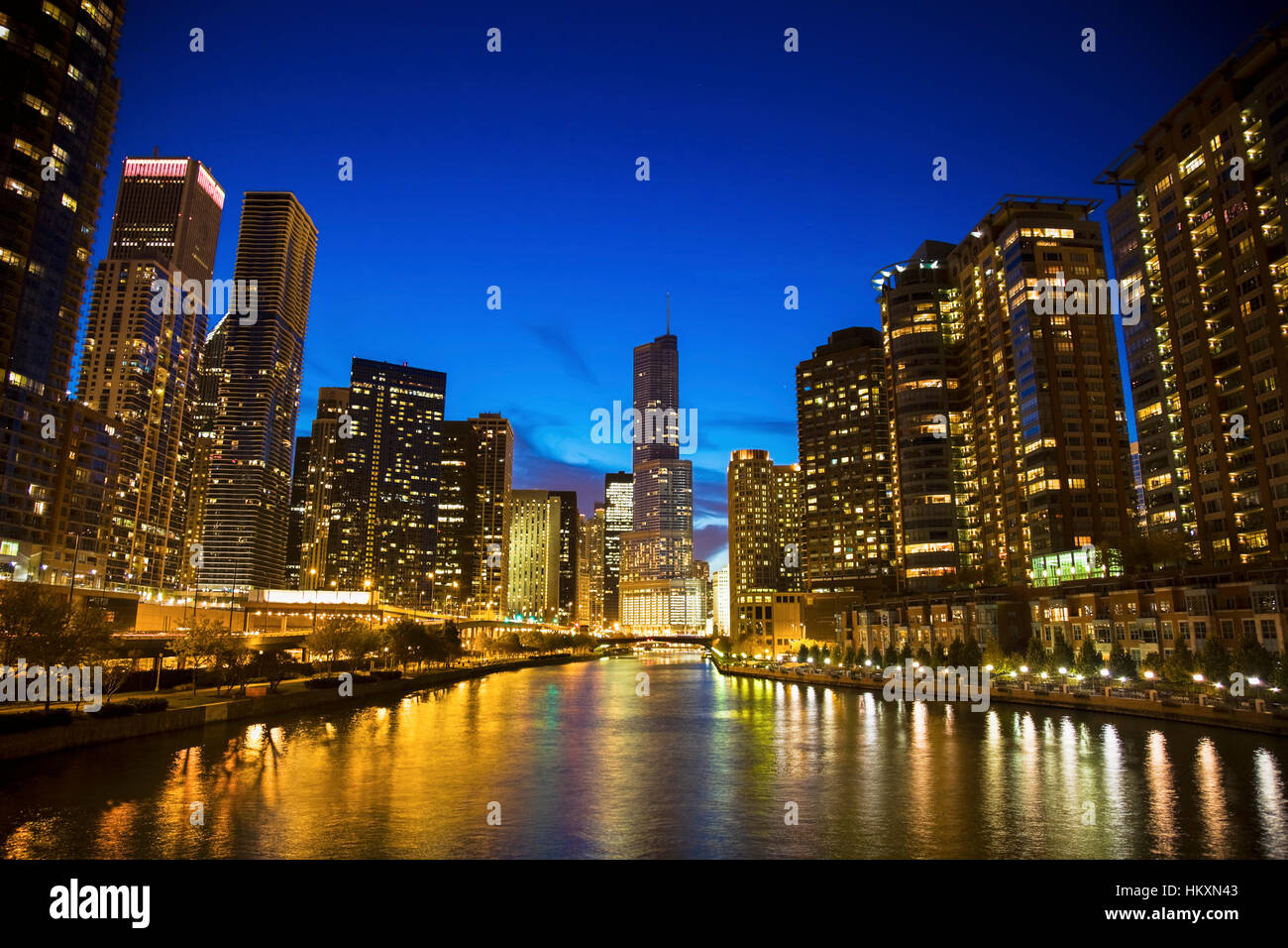 Skyline of Chicago along the river. Chicago, Illinois, USA Stock Photo ...