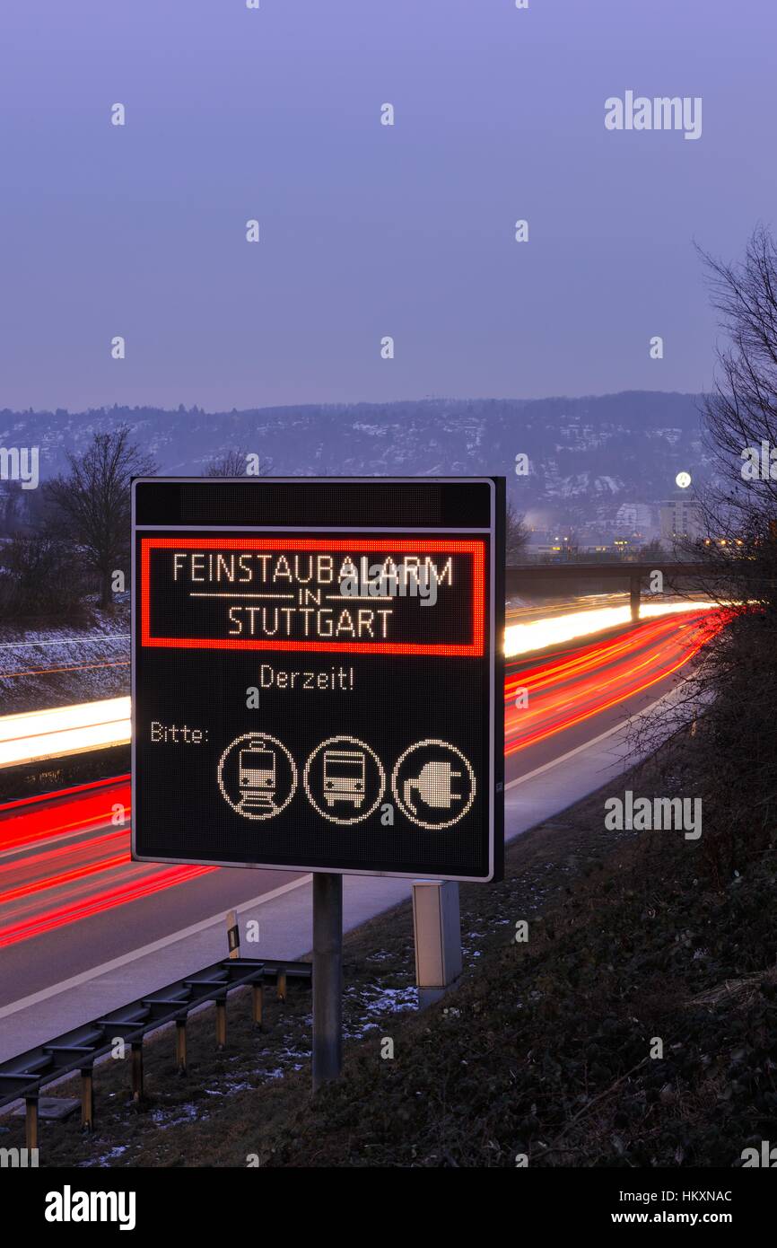 Warning Sign Feinstaubalarm In Stuttgart Particulate Pollution Stock Photo Alamy