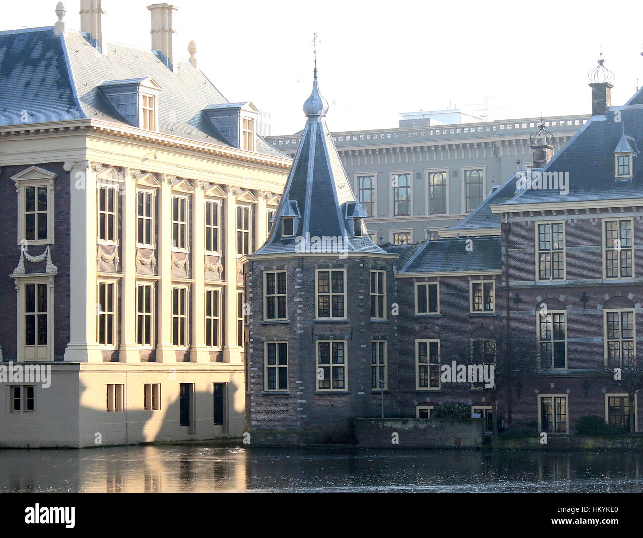 Het Torentje (The Little Tower), offices of Dutch Prime Minister Mark Rutte, The Hague (Den Haag), Netherlands. Hofvijver Pond. Stock Photo