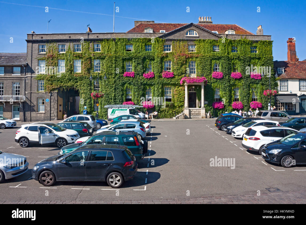 The Angel Hotel Bury St Edmunds, in an Ivy clad Georgian building. where Charles Dickens stayed . Stock Photo