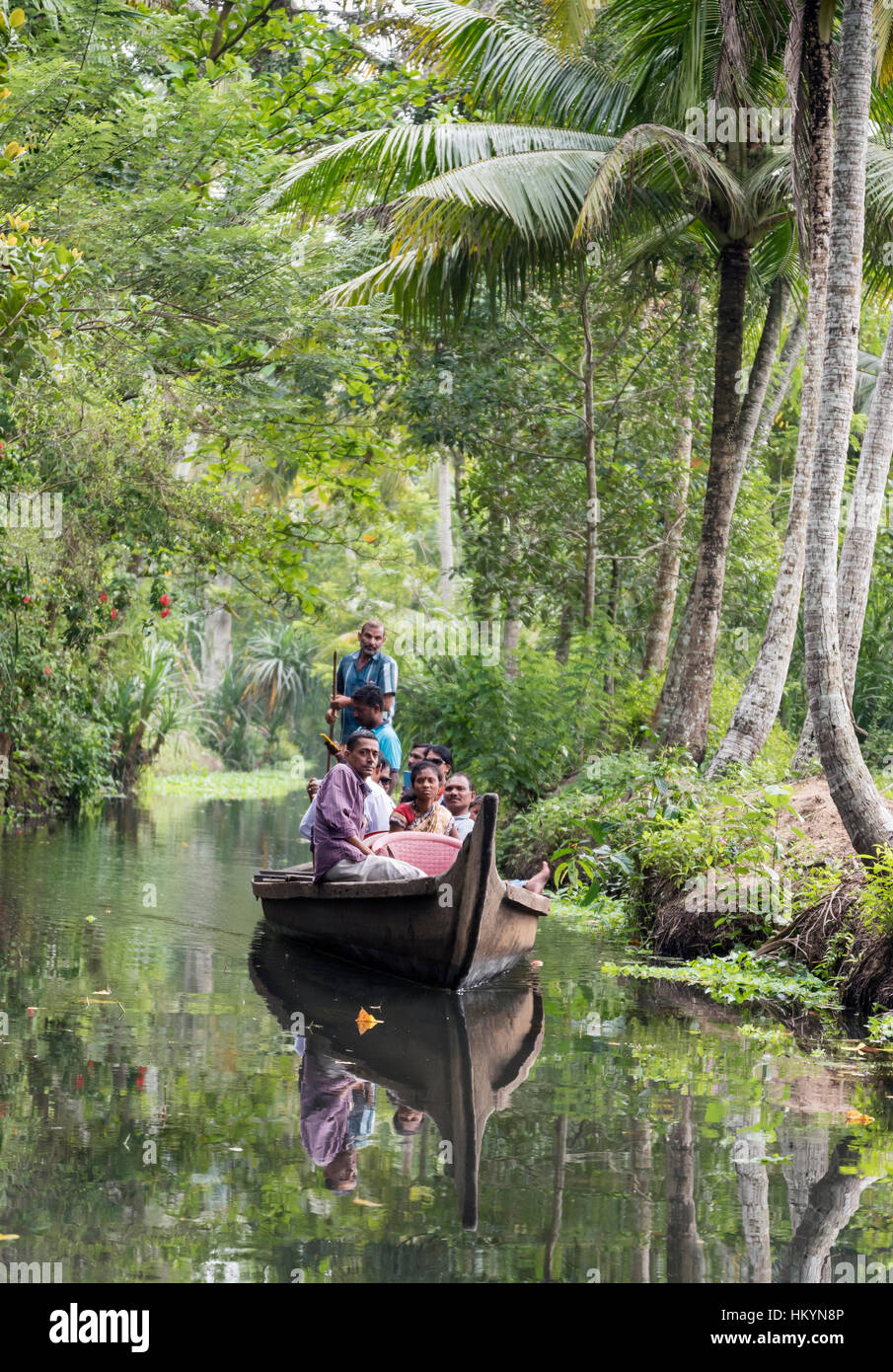 Indian Backwaters Indian punt hi-res stock photography and images - Alamy