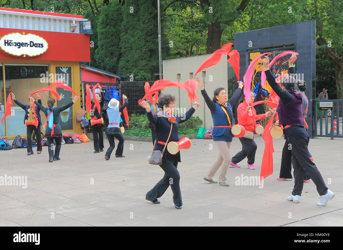 People Practice Chinese Dance At People S Park In Shanghai China Stock People Practice Chinese Dance At People S Park In Shanghai China Stock