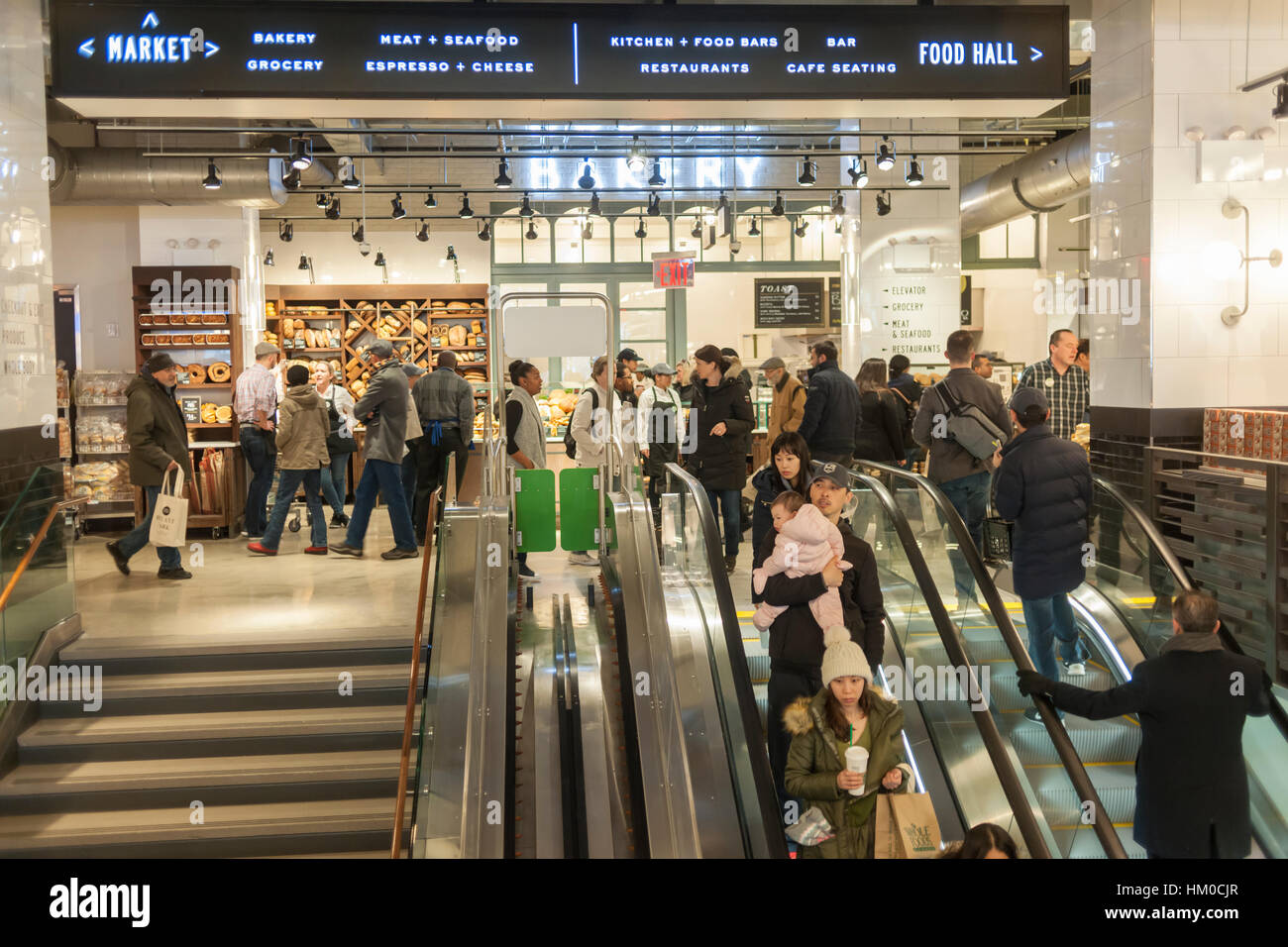 Coronavirus in NYC: Whole Foods Bryant Park Becomes Online Only - Eater NY