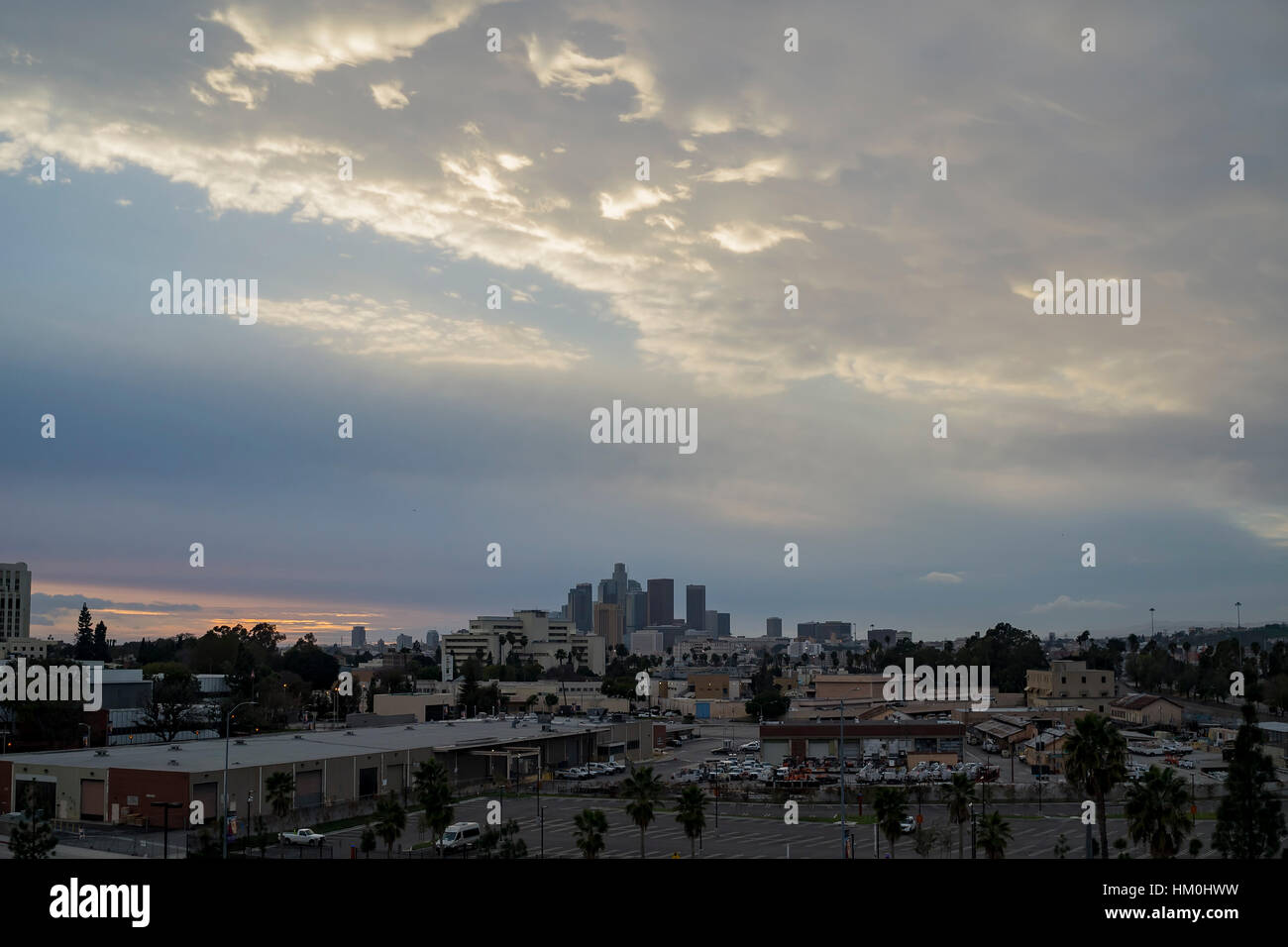 Los angeles skyline beautiful clouds hi-res stock photography and ...
