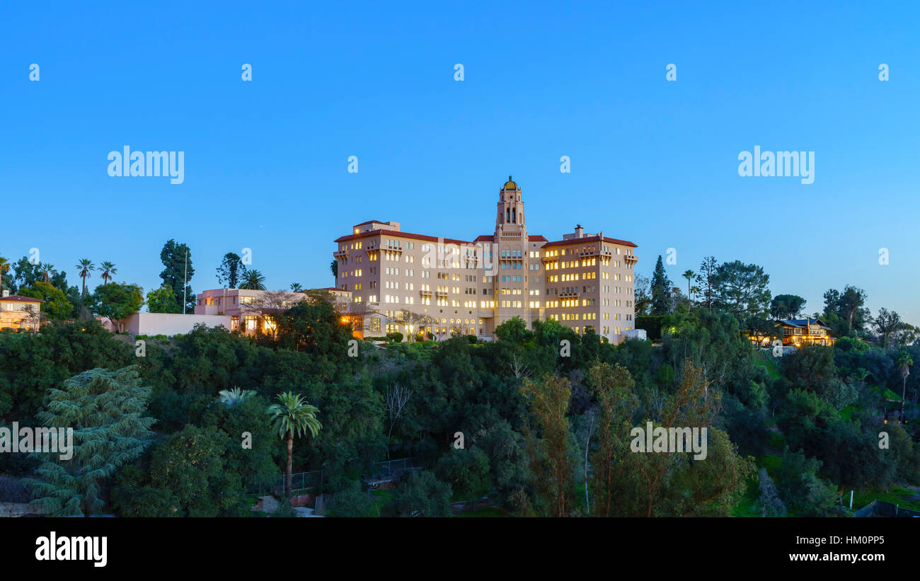 Twilight view of the Richard H. Chambers Courthouse in Pasadena, California, USA Stock Photo