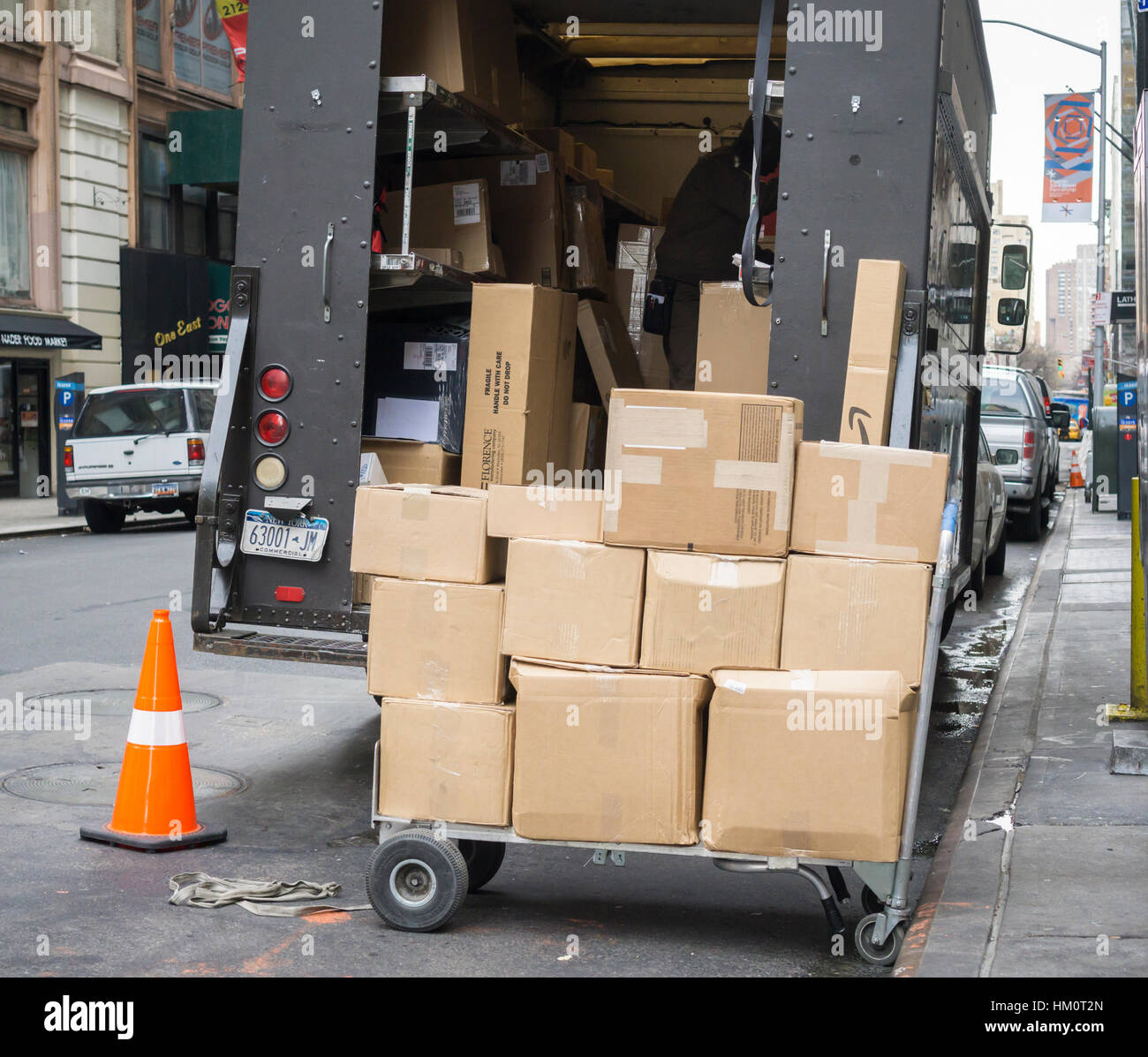 United parcel service trucks hires stock photography and images Alamy