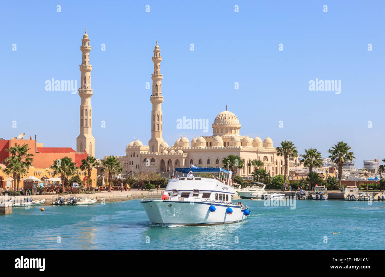 HURGHADA, EGYPT, APRIL 23, 2014: Mosque El Mina Masjid in Hurghada in sunny day, view from the sea. Stock Photo