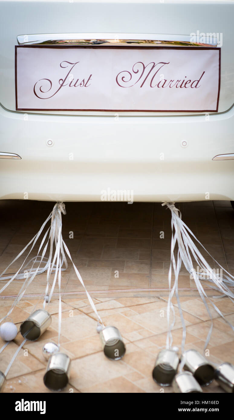 Wedding car decorations hi-res stock photography and images - Page 4 - Alamy
