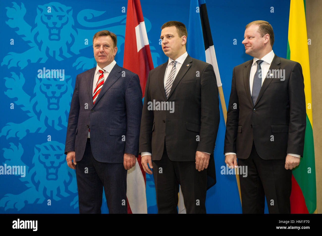 Tallinn, Estonia. 31th January 2017. Estonian Prime Minister Juri Ratas (C), Latvian Prime Minister Maris Kucinskis (L) and Lithuanian Prime Minister Saulius Skvernelis (R) pose for a family photo prior a meeting with the Baltic prime ministers. The three Baltic prime ministers meet today to discuss on regional security, energy and transport links, as well as the future of the European Union. Nicolas Bouvy/Alamy Live News Stock Photo
