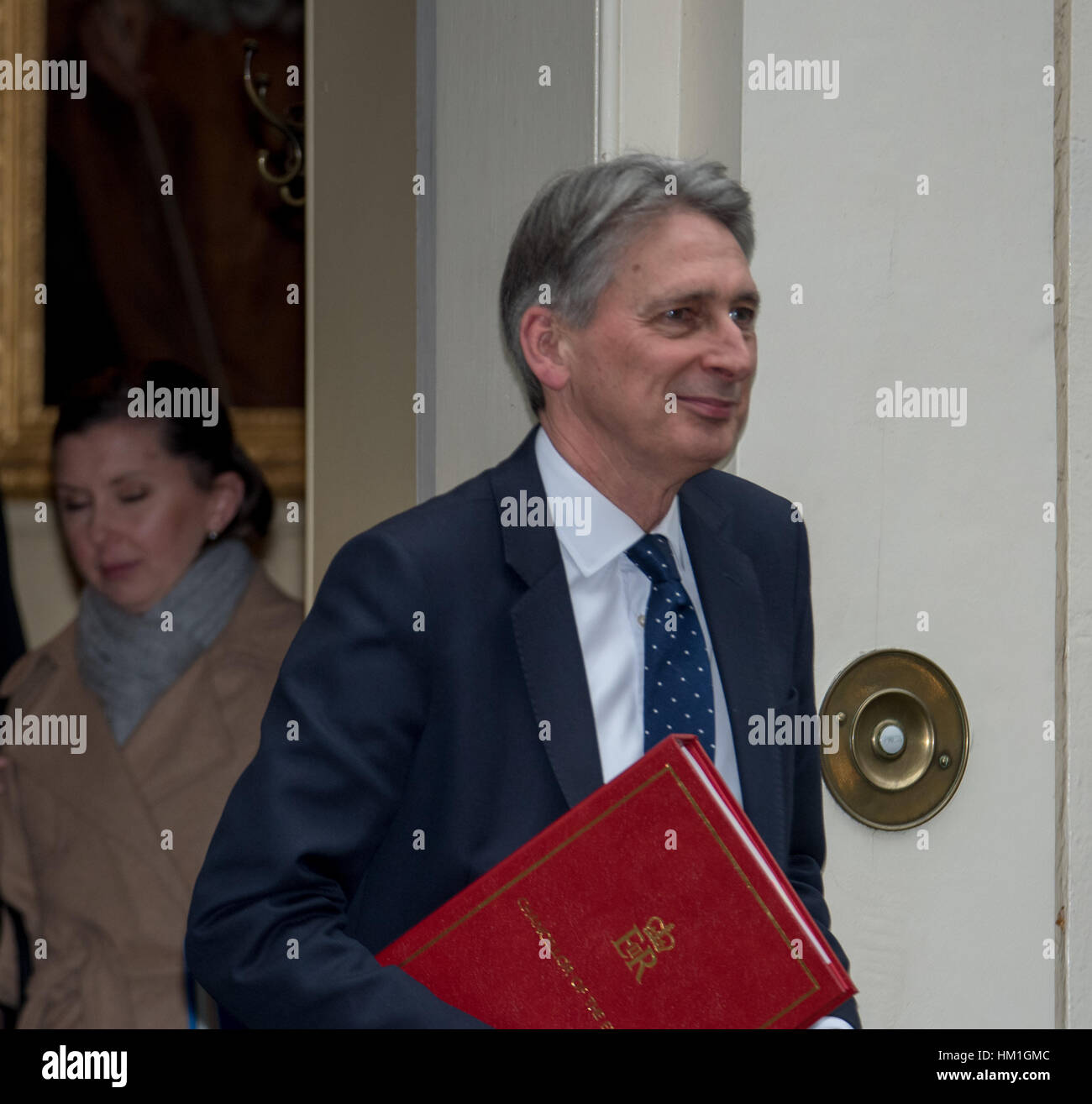 London, UK. 31st Jan, 2017. Phillip Hammond, Chancellor, leaves 11 Downing Street for the Brexit debate Credit: Ian Davidson/Alamy Live News Stock Photo