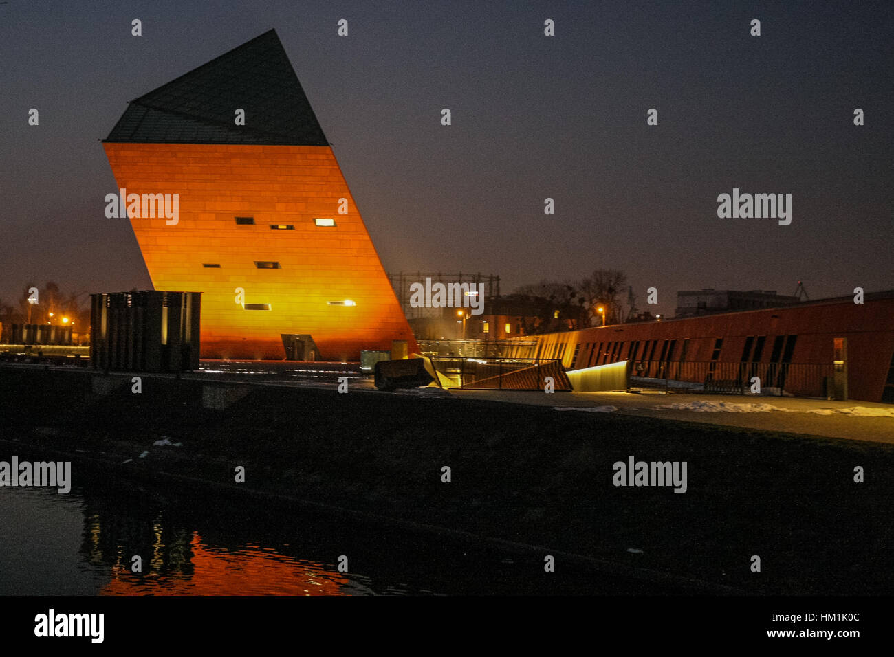 Gdansk, Poland. 31st Jan, 2017. Second World War Museum building in night  scenery is seen on 31 January 2017 in Gdansk, Poland. Protest was organized  by KOD movement against Poland's nationalist government