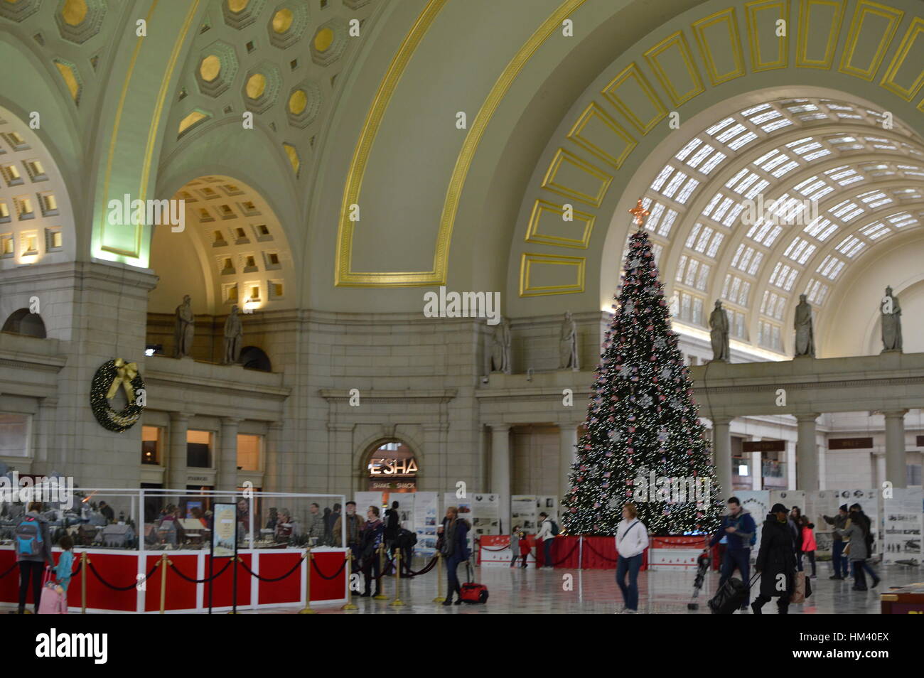 Union Station main entrance hall decorated for Christmas Stock Photo