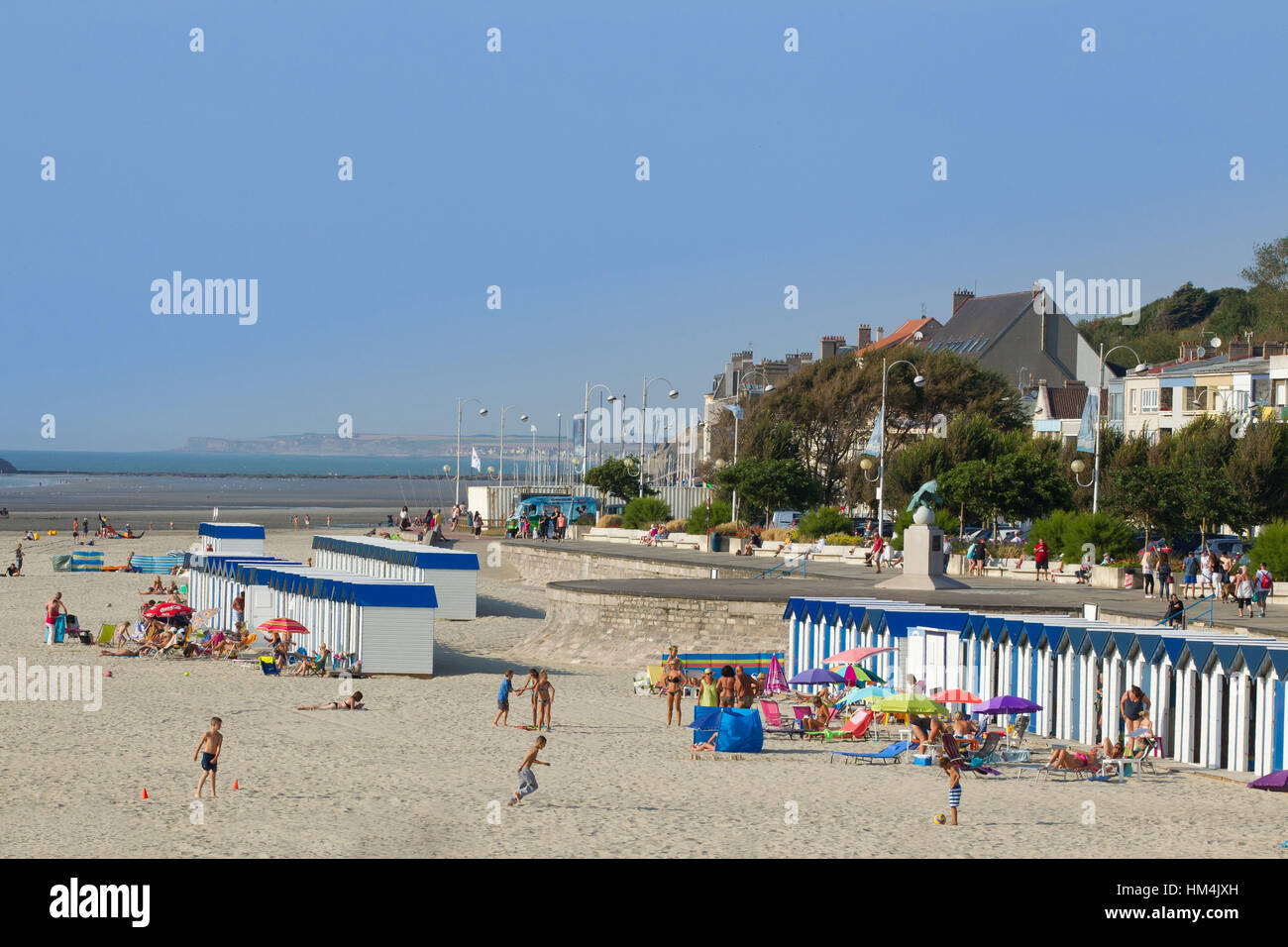 Boulogne sur Mer northern France The Beach Stock Photo Alamy boulogne-sur-mer-northern-france-the-beach-stock-photo-alamy