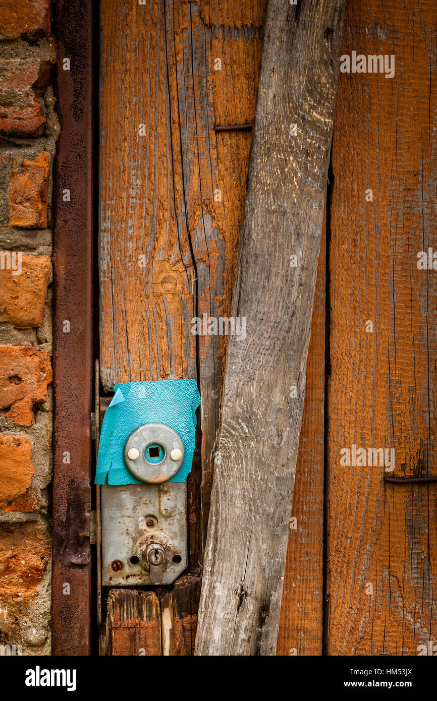 Lock Rusted Dark Shed Rusted shed hi-res stock photography and images - Alamy