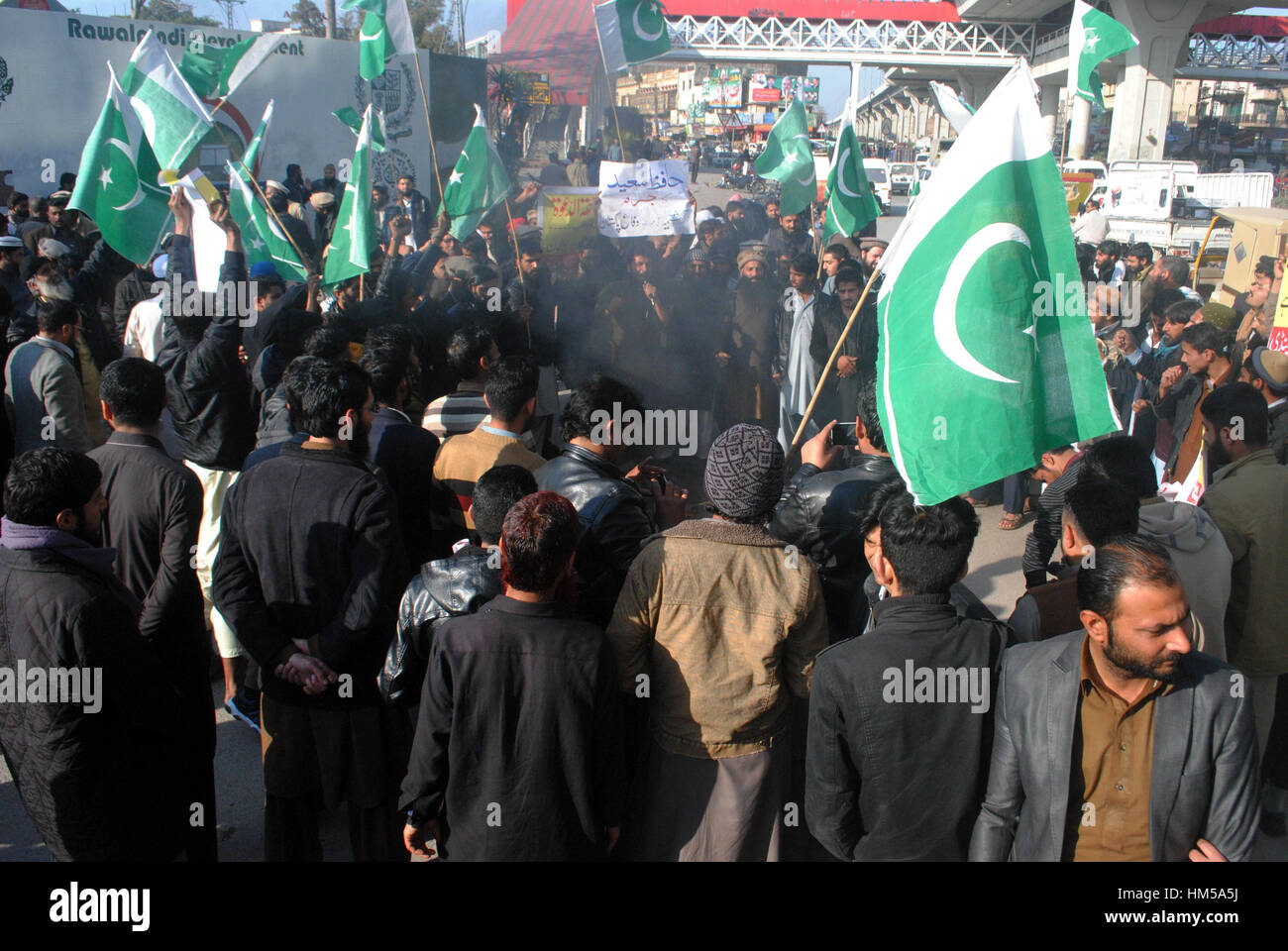 Saeed Rwp Rawalpindi, Pakistan. 31st Jan, 2017. Supporters of Hafiz Saeed, head ...