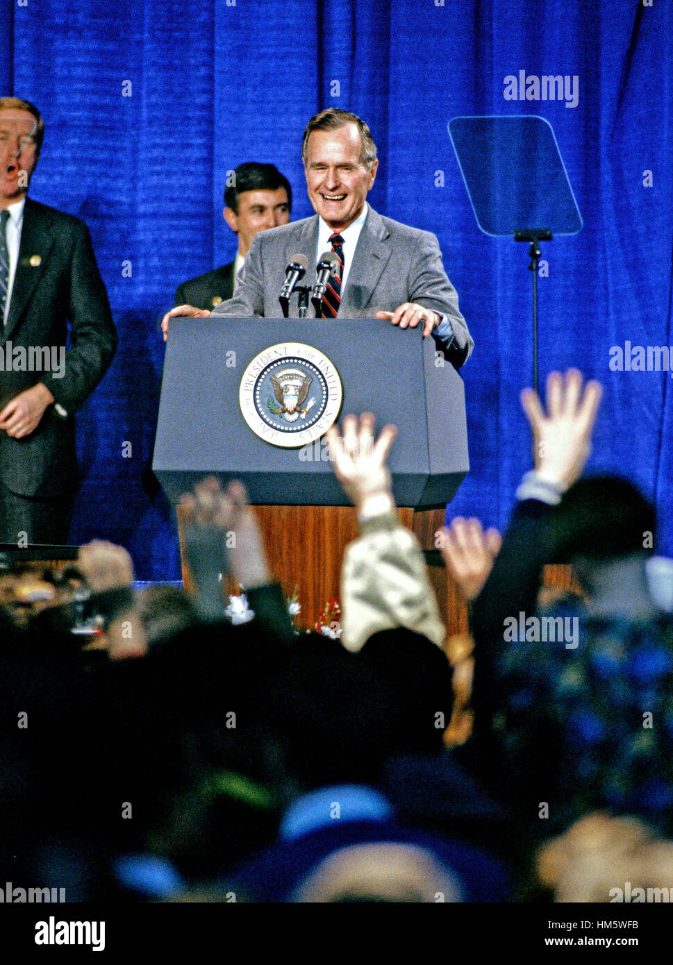 United States President George H.W. Bush campaigns for reelection at the Pinkerton Academy in Manchester, New Hampshire on February 16, 1992 prior to the 1992 New Hampshire Primary. Stock Photo
