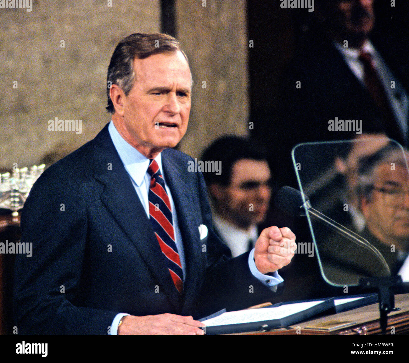 United States President George H.W. Bush delivers his State of the Union Address to a Joint Session of the 102nd U.S. Congress in the U.S. Capitol in Washington, D.C. on January 29, 1991. Stock Photo