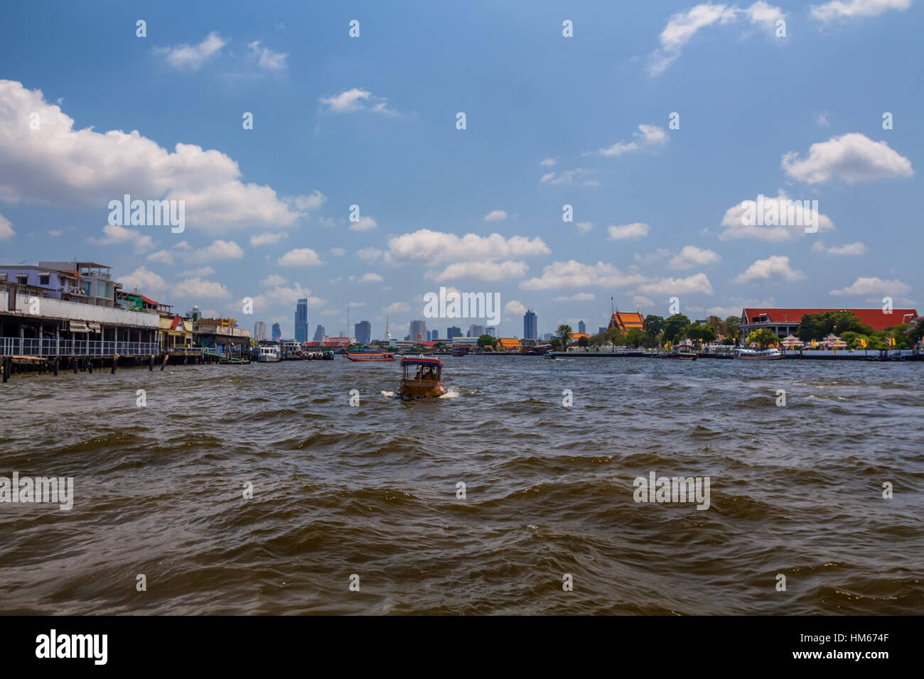 Boats in Chao Phraya river in Bangkok, Thailand Stock Photo - Alamy